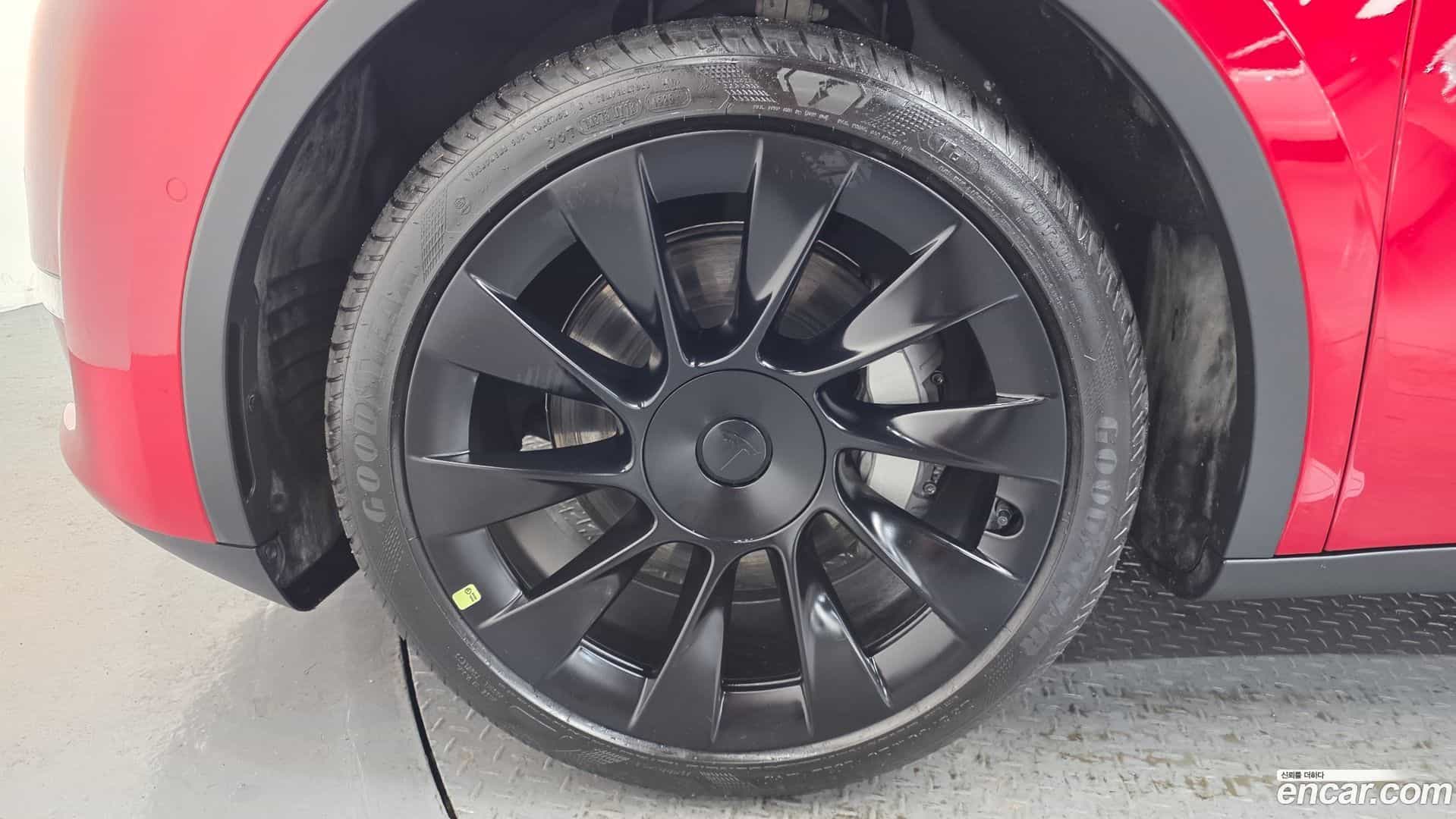 Model Y Tesla 2022.5-OUTER-005