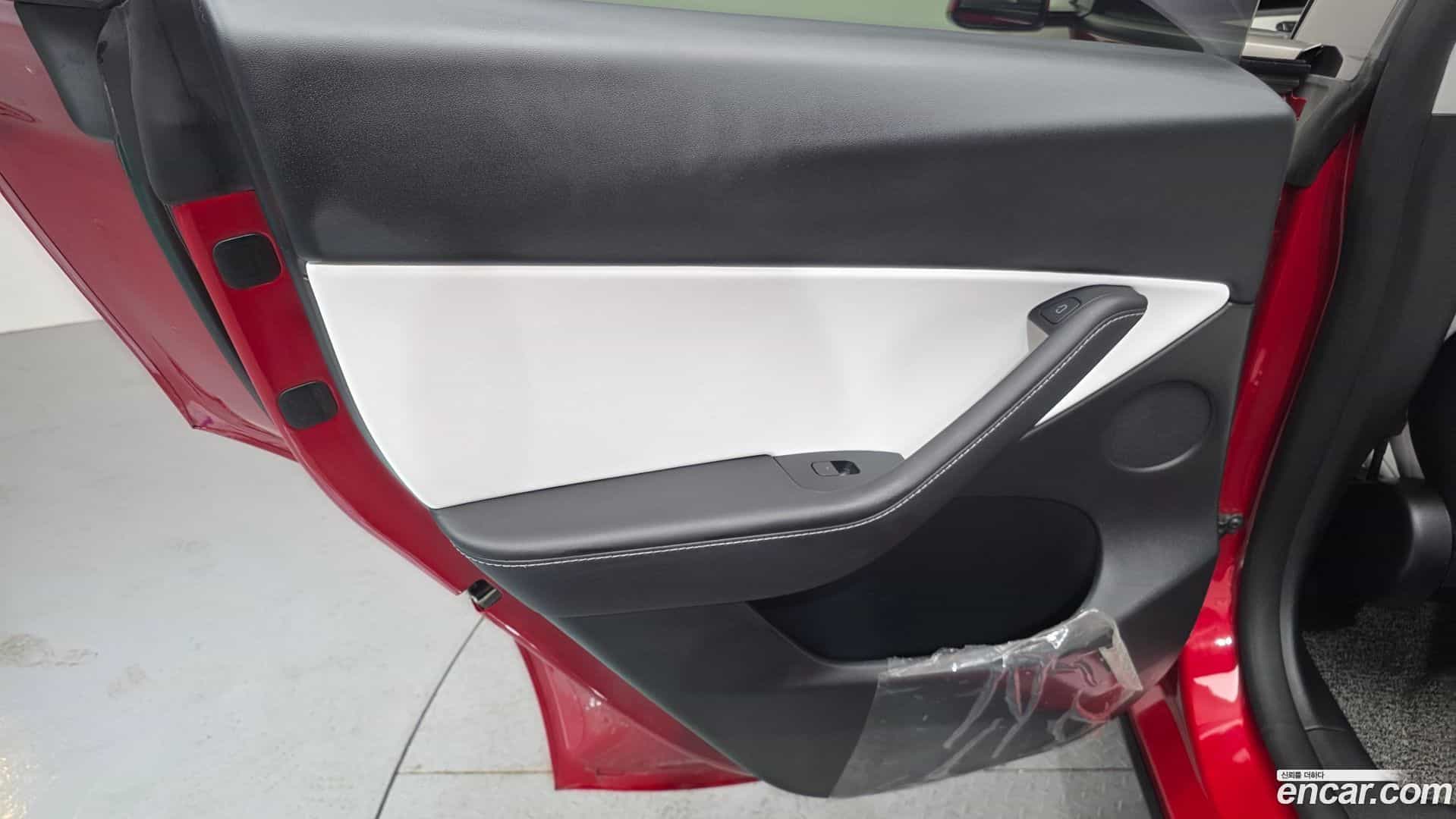 Model Y Tesla 2022.5-INNER-035