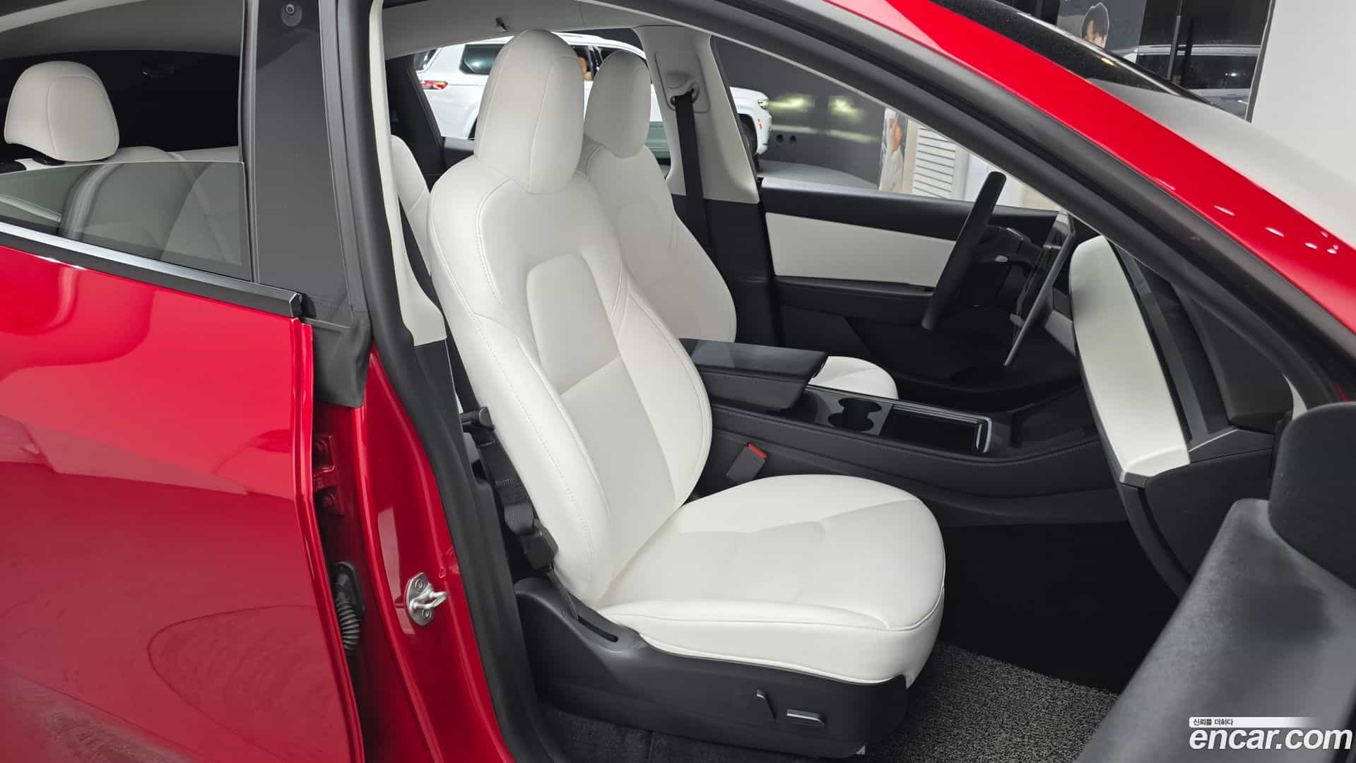 Model Y Tesla 2022.5-INNER-036
