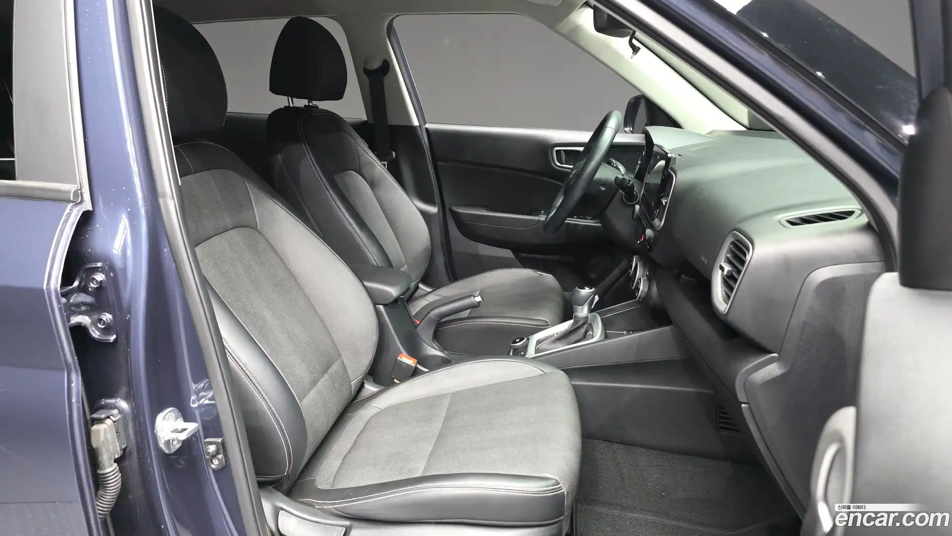 Venue Hyundai 2019.8-OPTION-015
