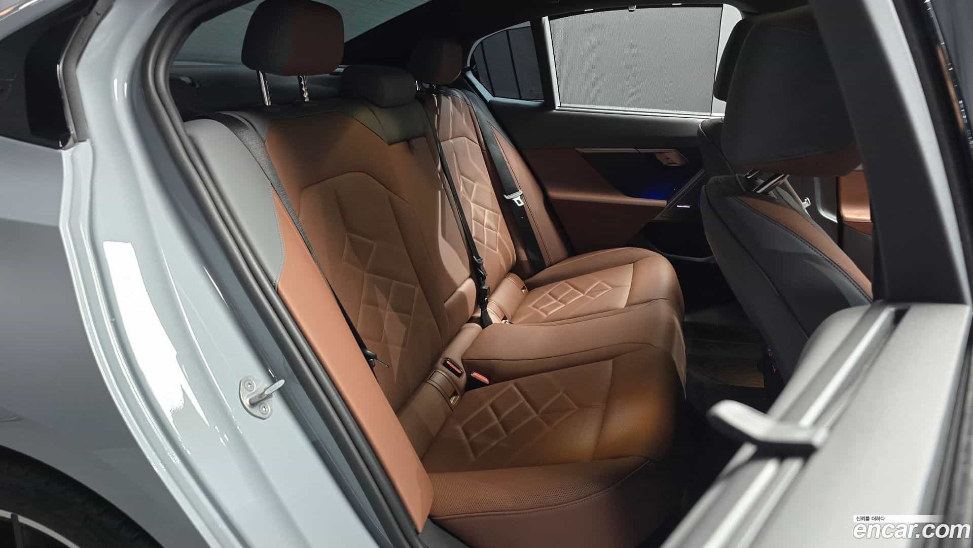5-Series BMW 2024.4-OPTION-015