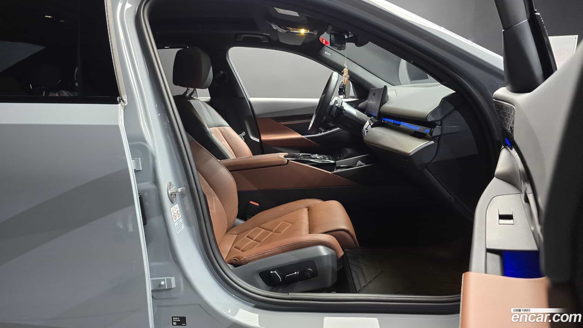 5-Series BMW 2024.4-INNER-036