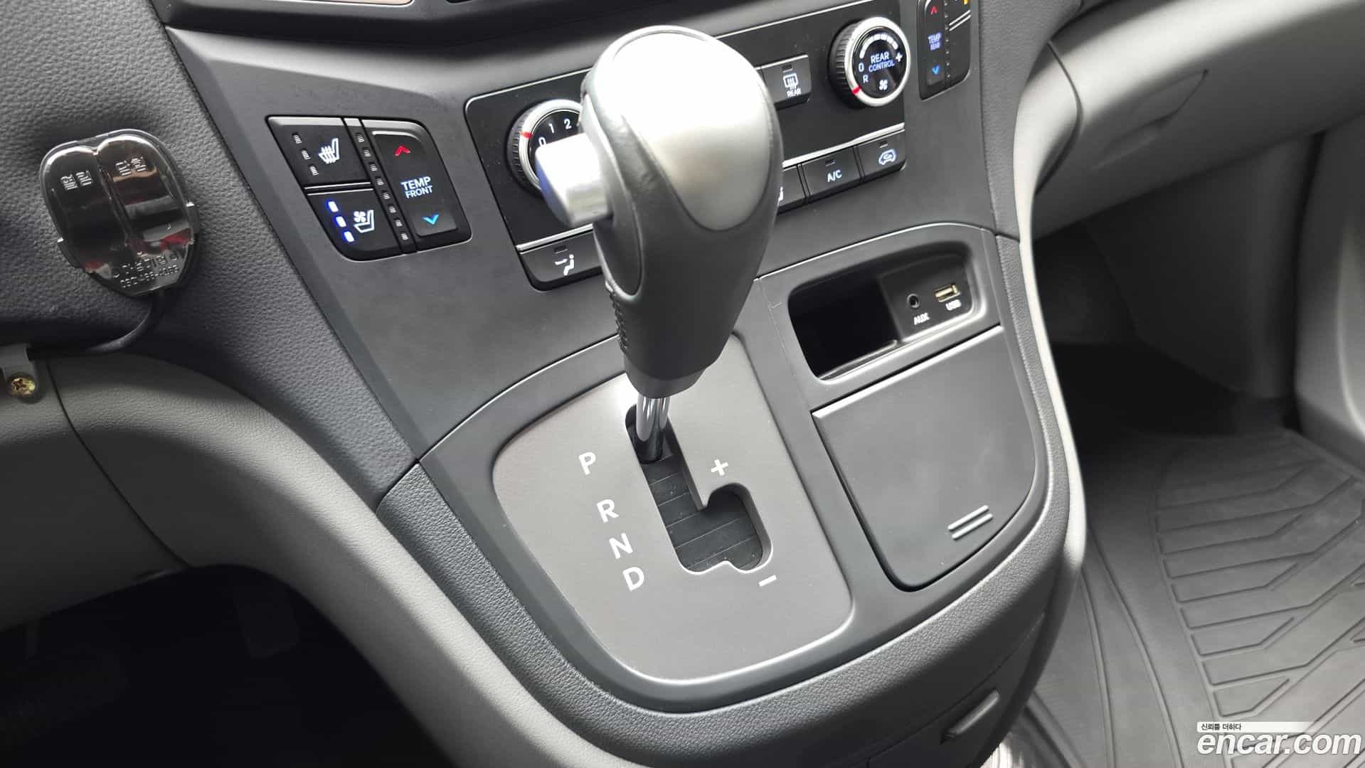 Starex Hyundai 2020.7-INNER-009