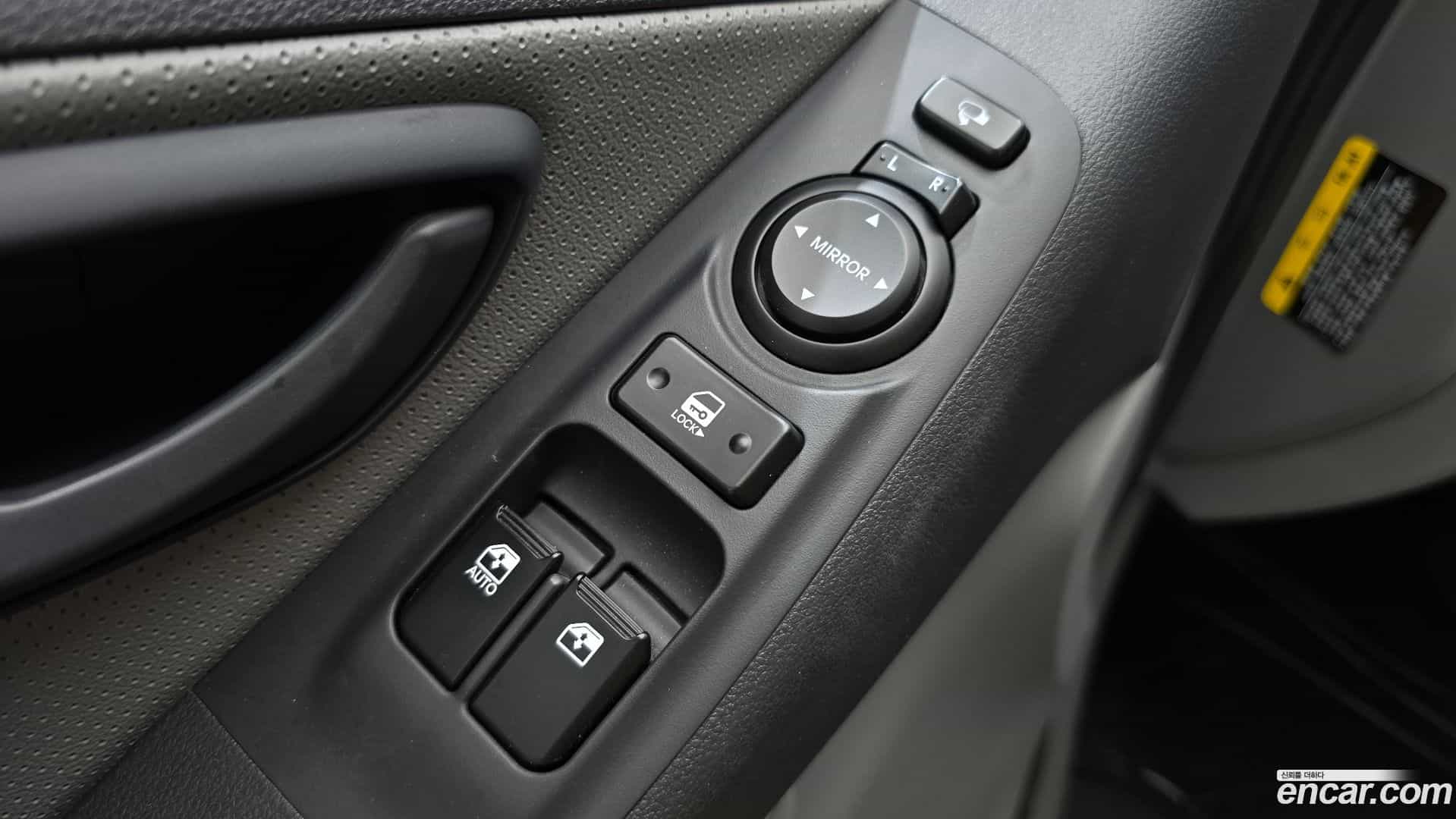 Starex Hyundai 2020.7-OPTION-024