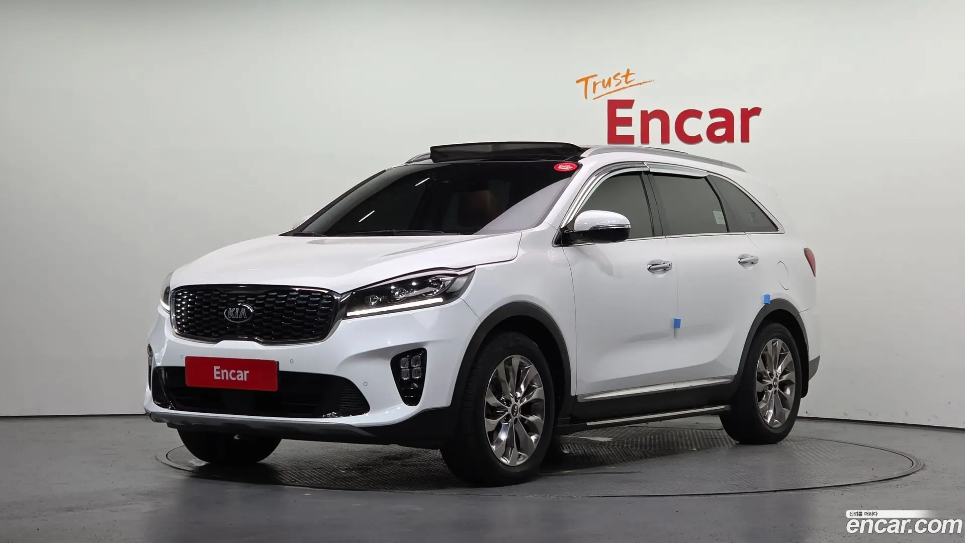 Main__Slider__Photo:Sorento Kia 2017.10-0