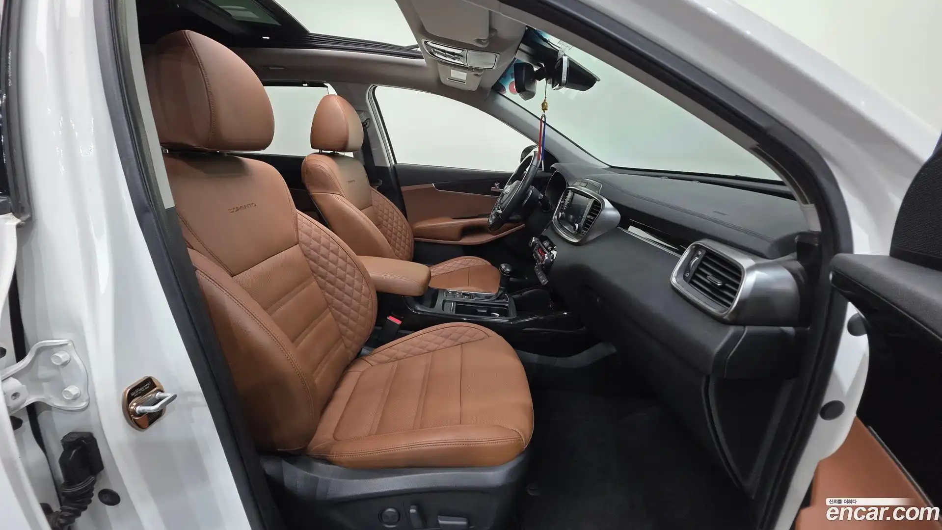 Sorento Kia 2017.10-INNER-010