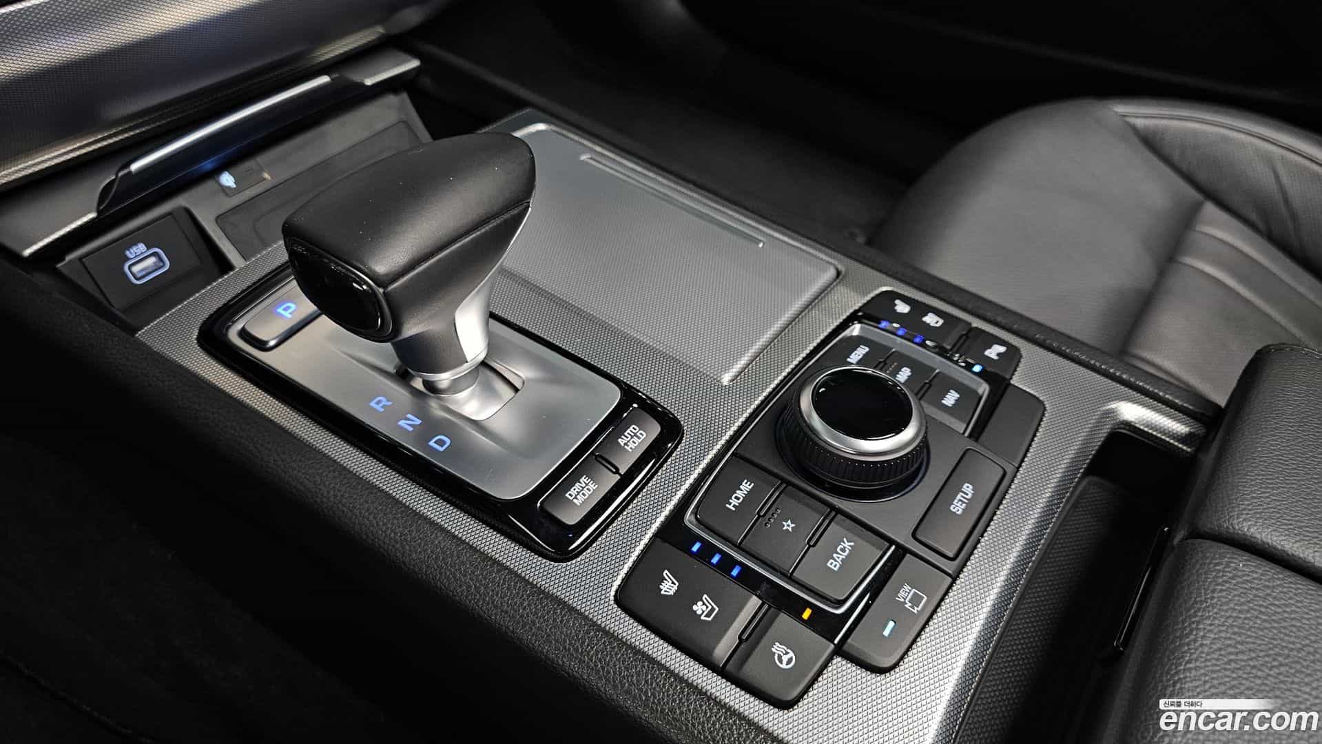 G80 Genesis 2019.2-INNER-009