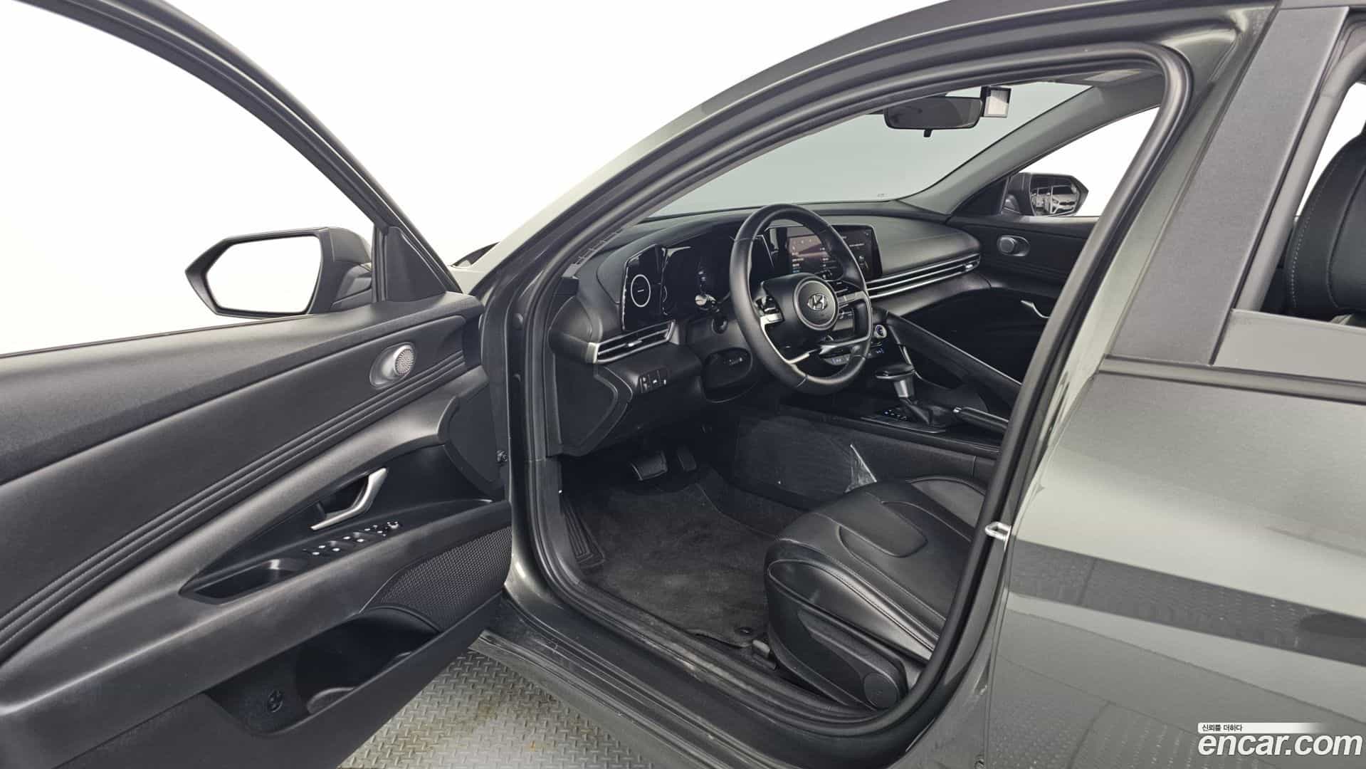 AVANTE Hyundai 2022.11-INNER-010