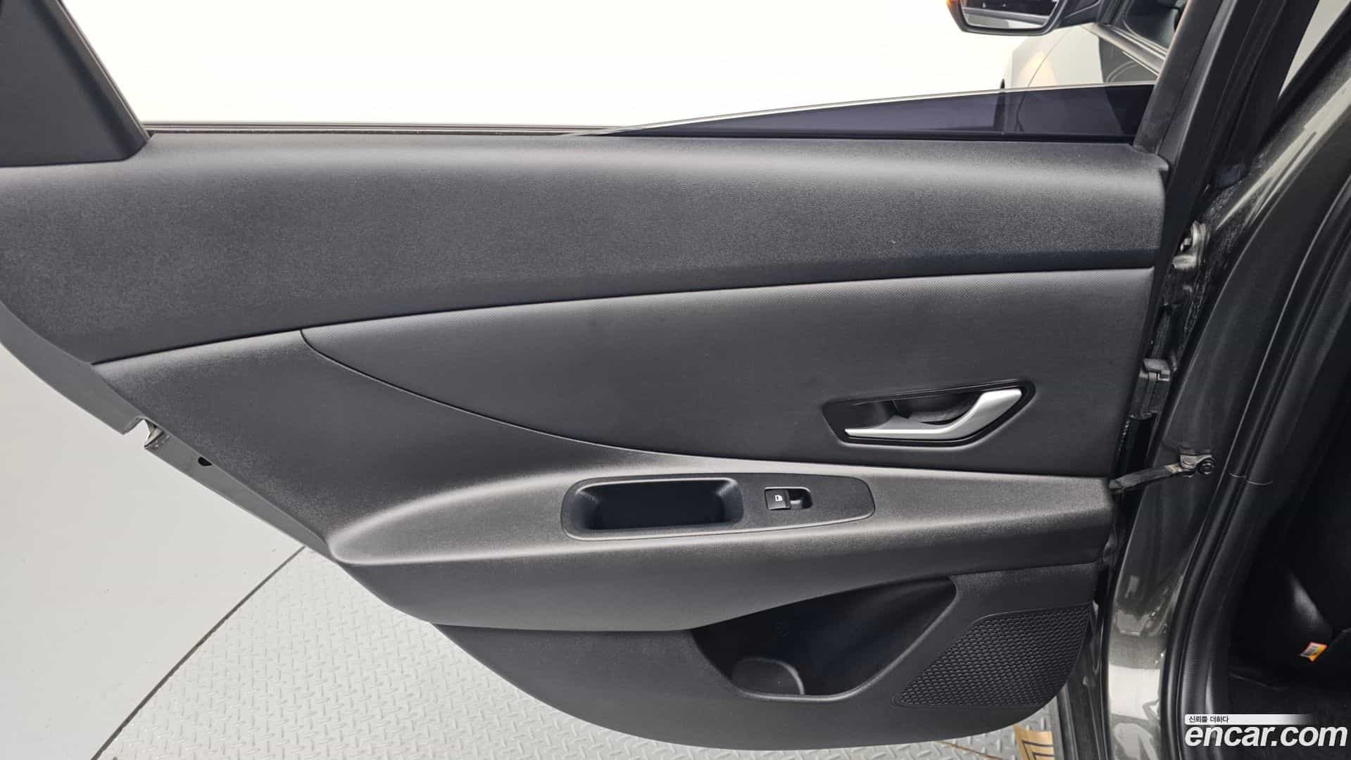 AVANTE Hyundai 2022.11-INNER-035