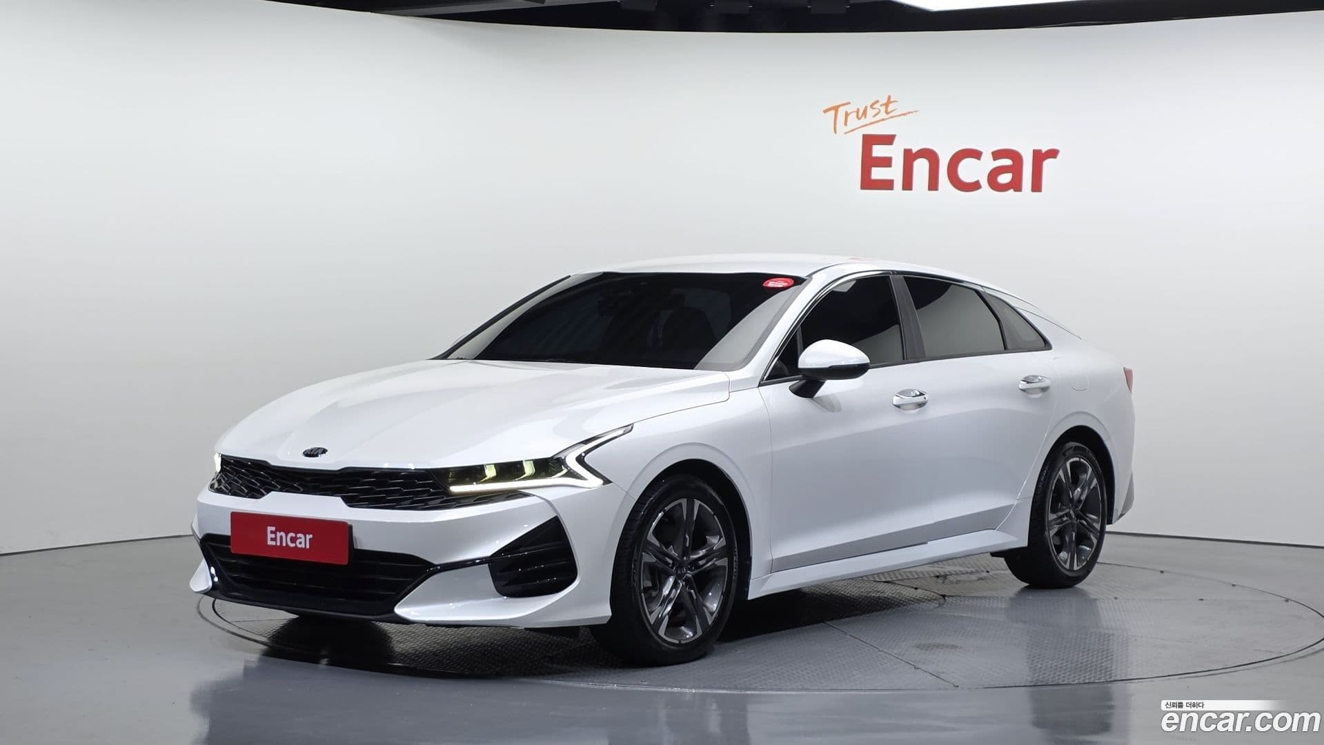 Main__Slider__Photo:K5 Kia 2021.4-0
