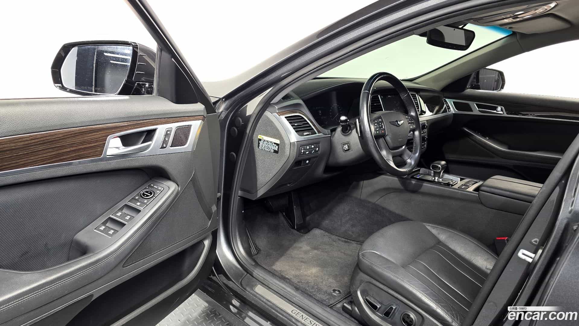 G80 Genesis 2019.2-INNER-010