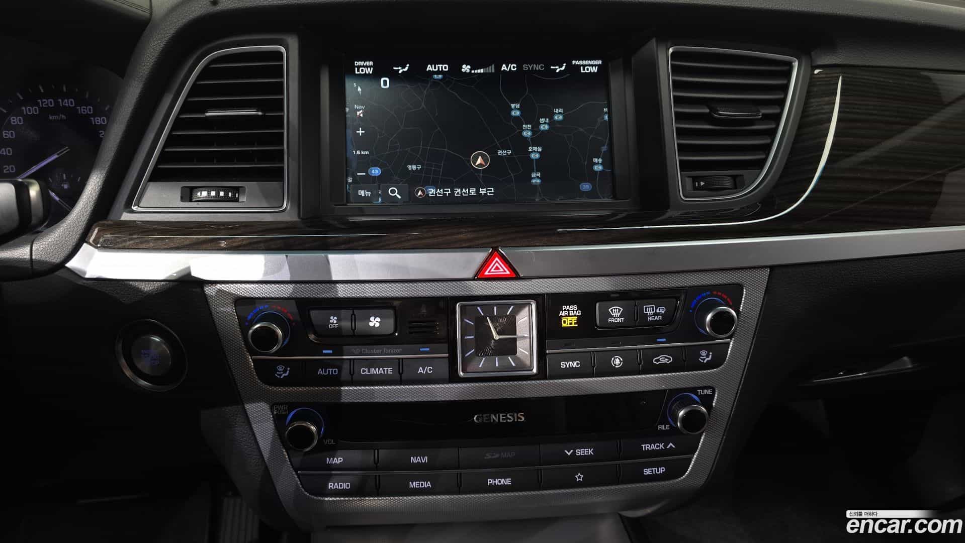 G80 Genesis 2019.2-OPTION-016