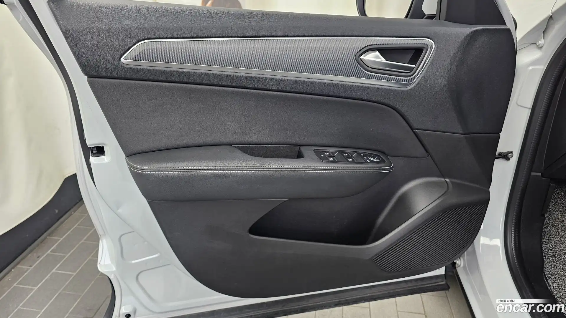 XM3 Renault Korea 2022.5-INNER-034