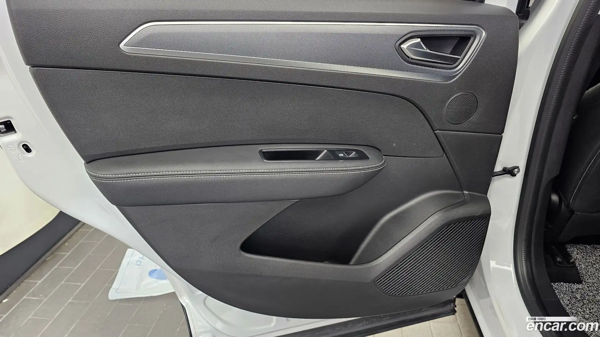 XM3 Renault Korea 2022.5-INNER-035