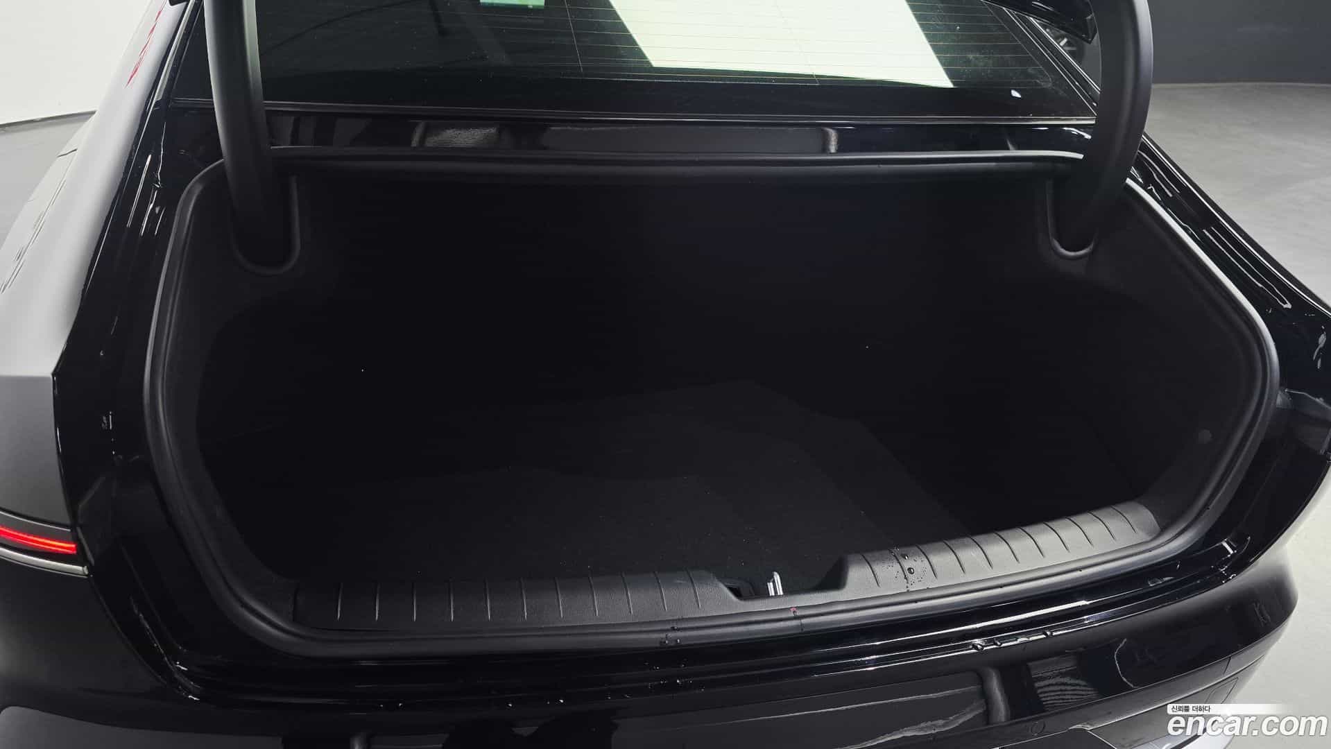 Grandeur Hyundai 2023.6-OPTION-024