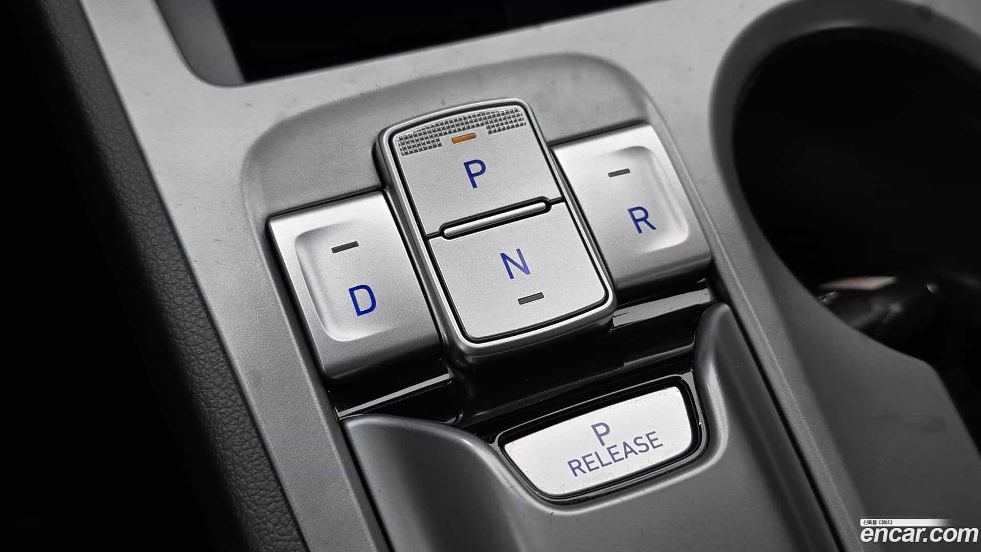 Kona Hyundai 2020.11-INNER-009