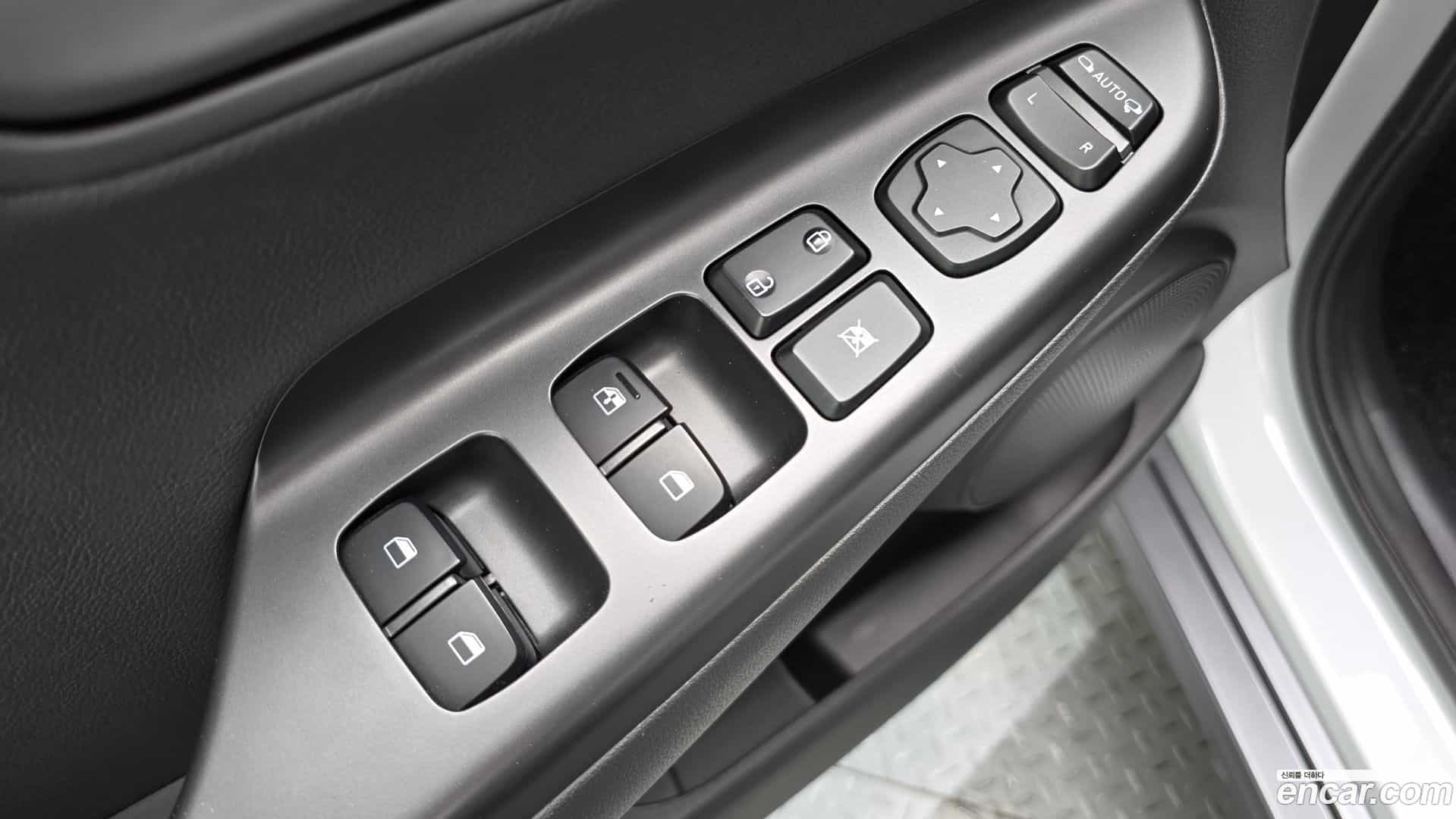Kona Hyundai 2020.11-OPTION-024