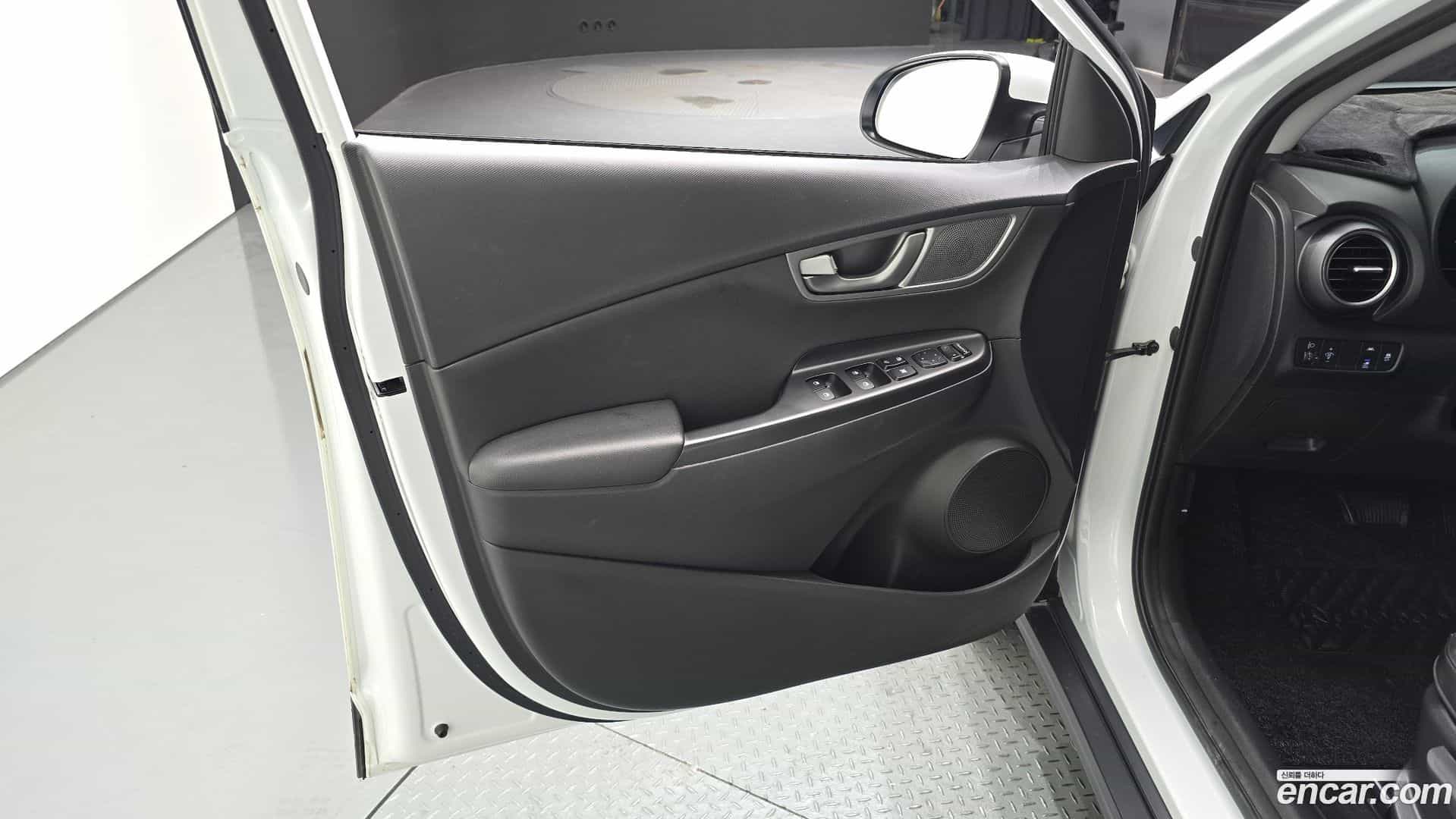 Kona Hyundai 2020.11-INNER-034