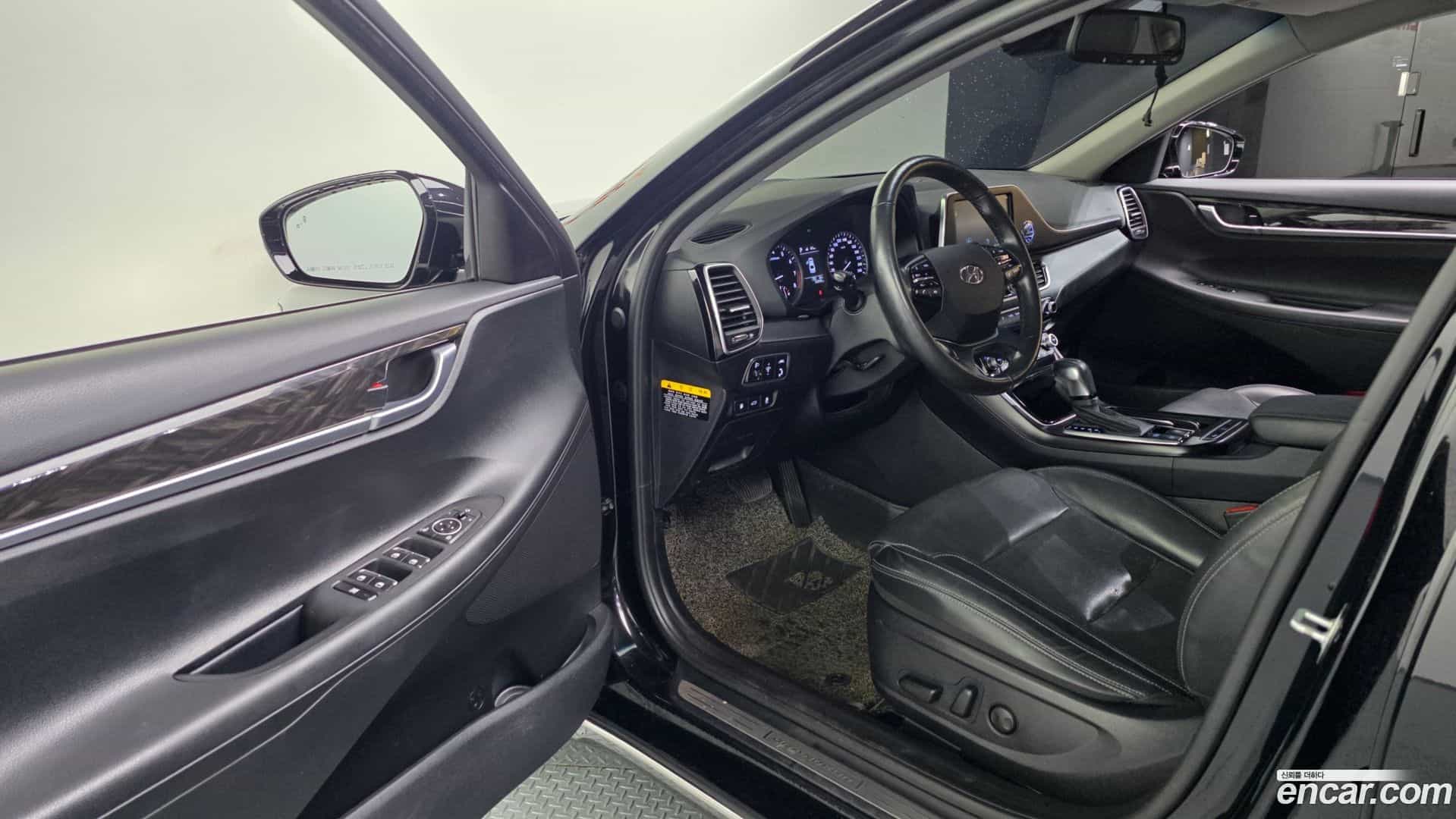 Grandeur Hyundai 2018.8-INNER-010