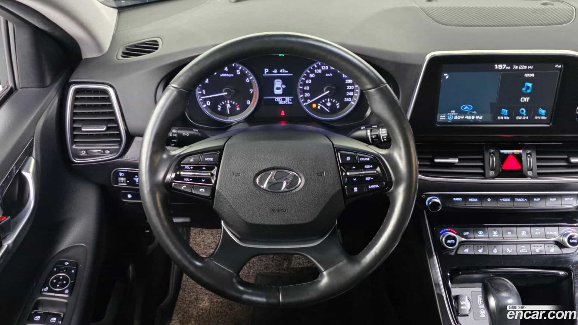 Grandeur Hyundai 2018.8-OPTION-017