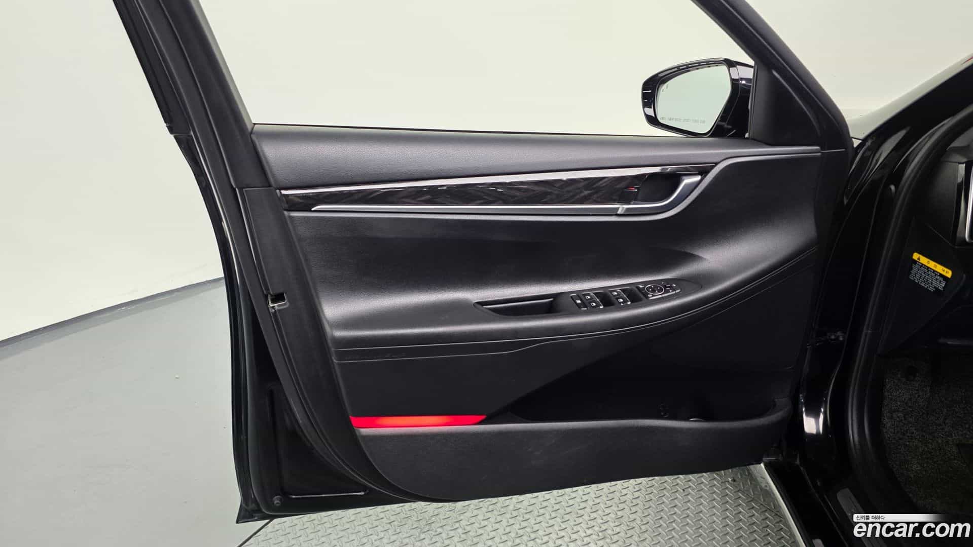 Grandeur Hyundai 2018.8-INNER-034