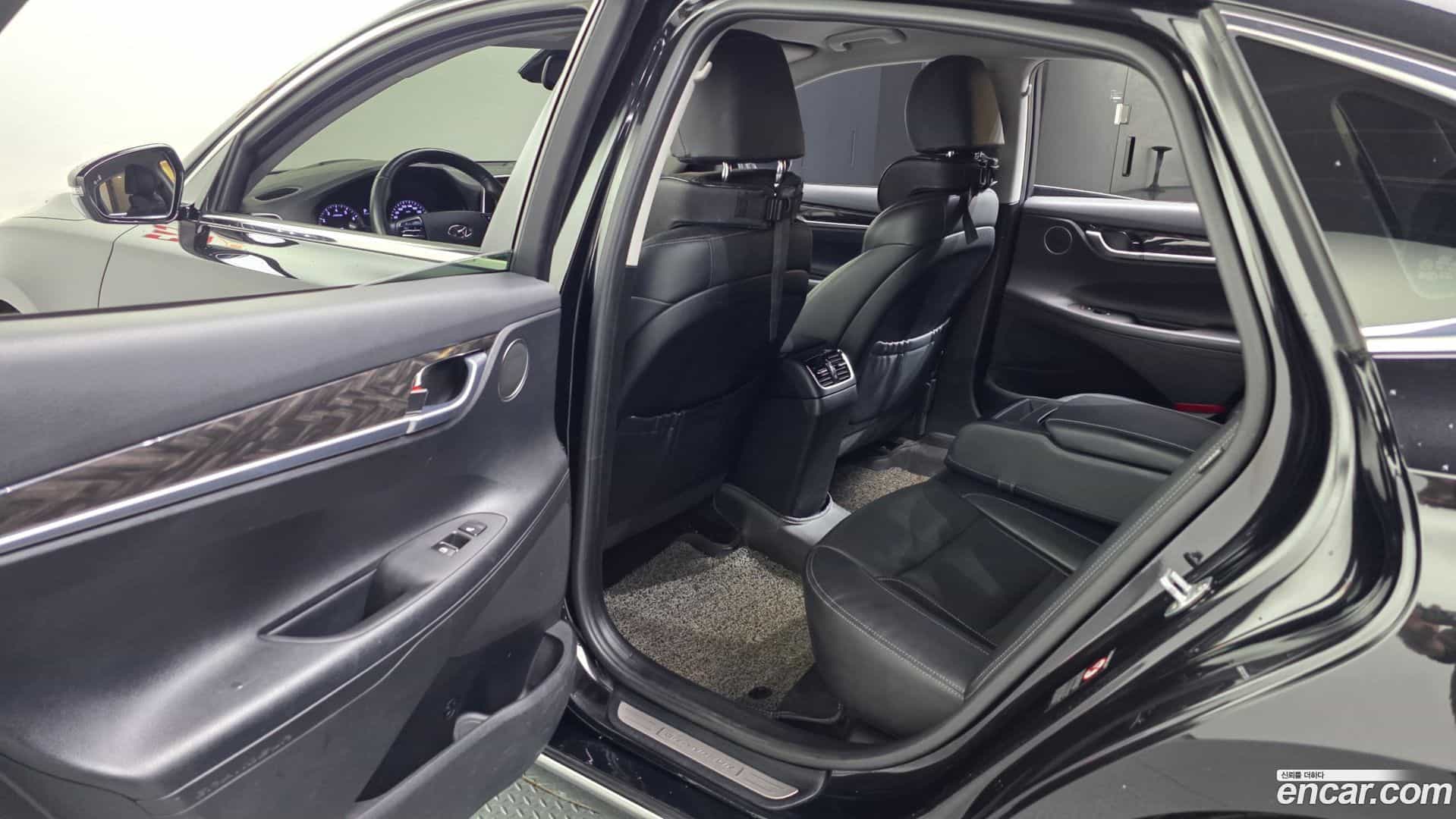 Grandeur Hyundai 2018.8-INNER-036