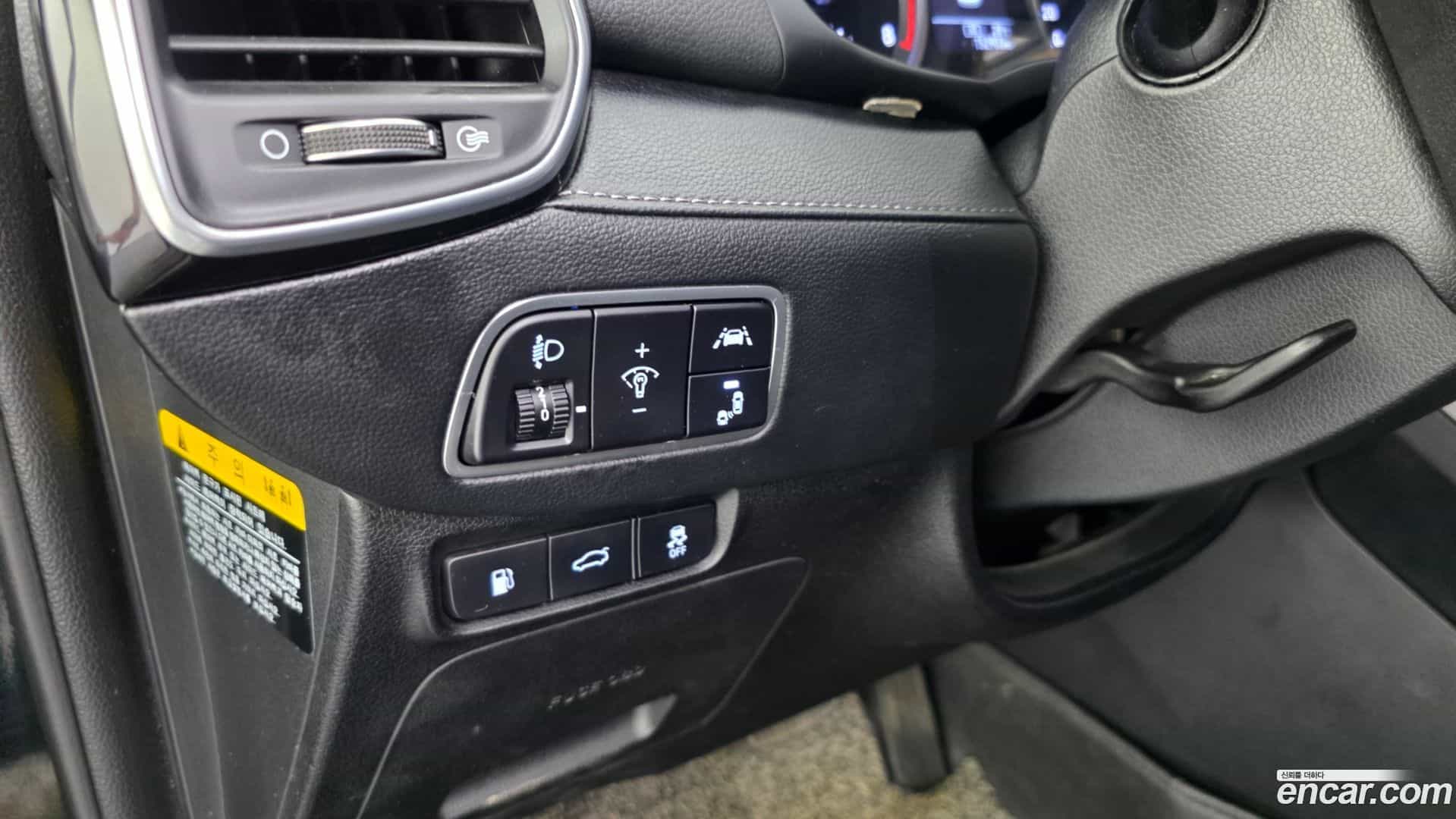 Grandeur Hyundai 2018.8-OPTION-042