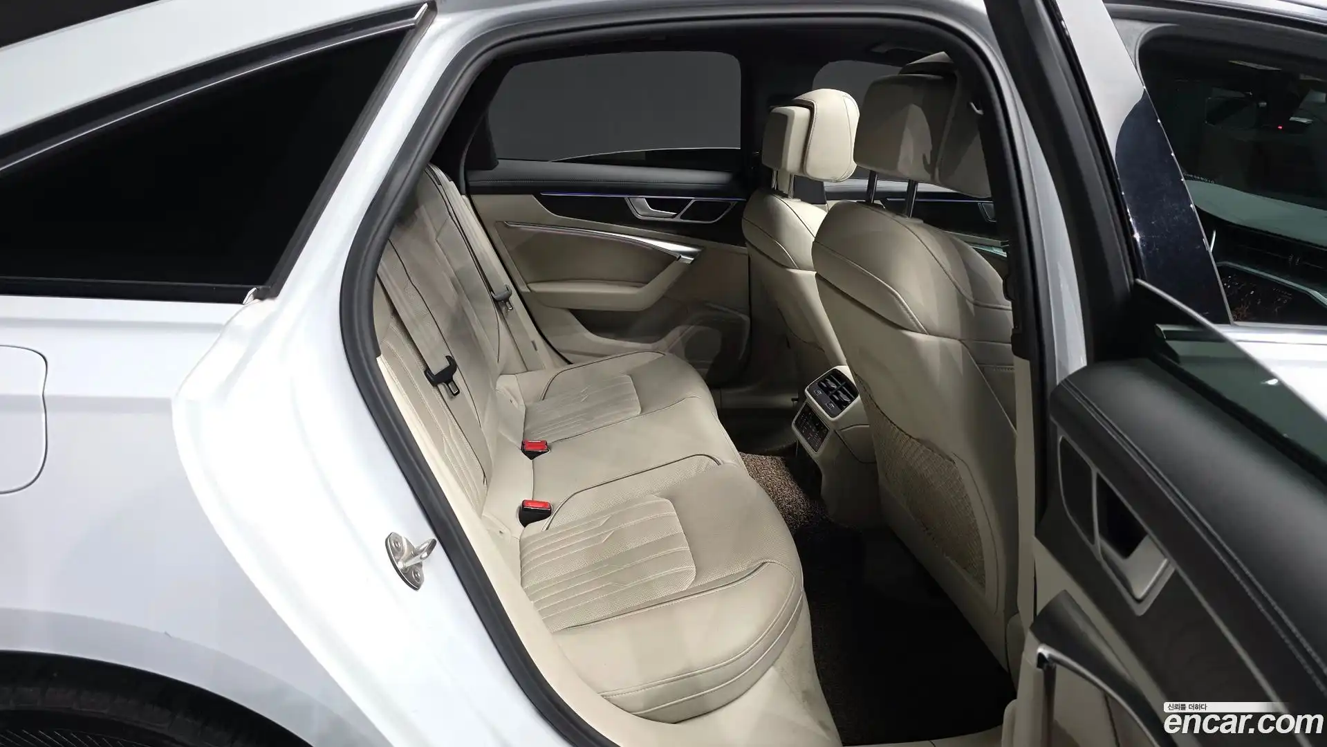 A6 Audi 2022.6-OPTION-016