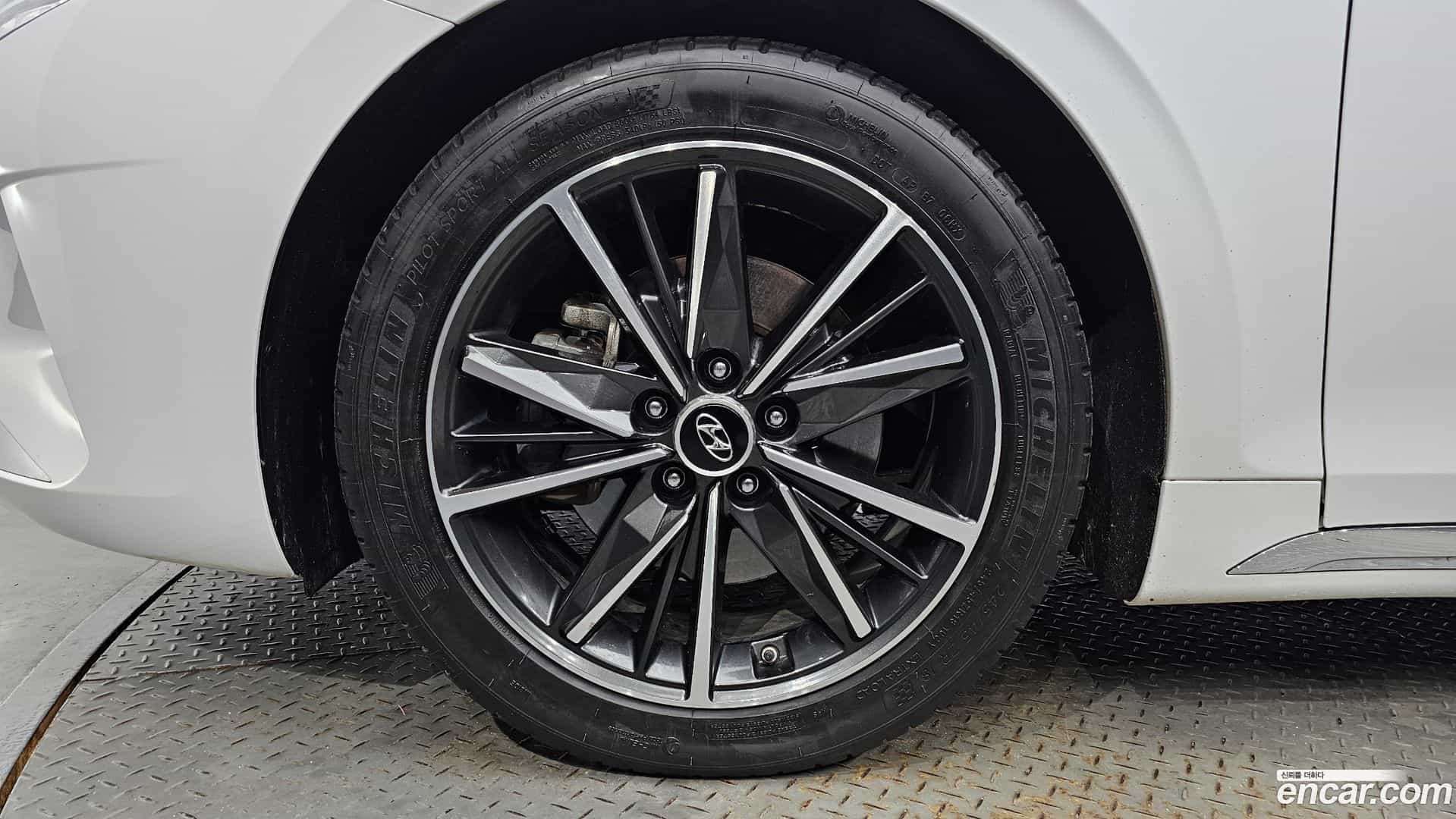 Grandeur Hyundai 2021.3-OUTER-005