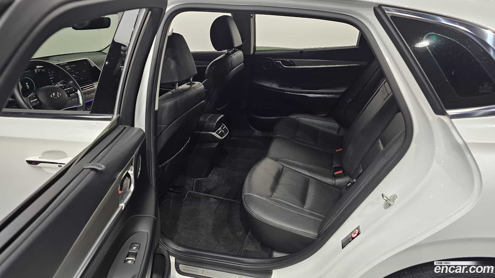 Grandeur Hyundai 2021.3-OPTION-016