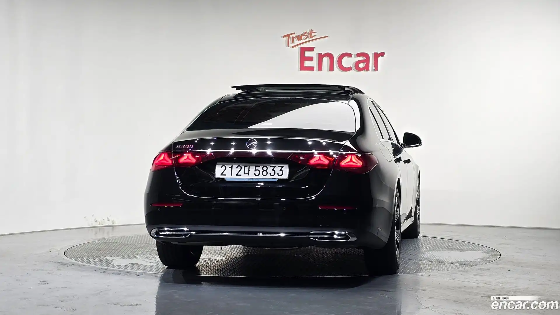 E-Class Mercedes-Benz 2025.5-OUTER-004