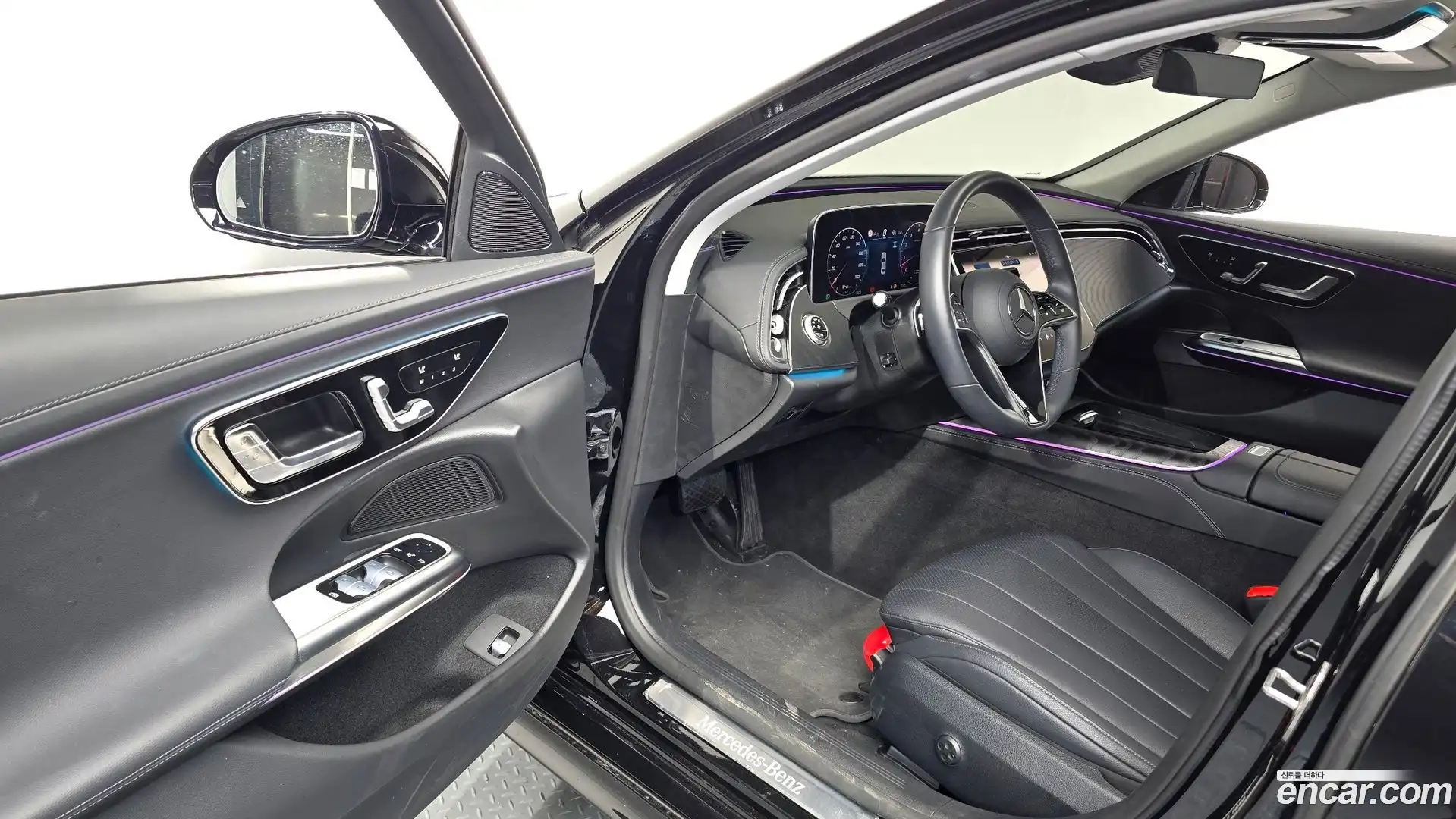 E-Class Mercedes-Benz 2025.5-INNER-010