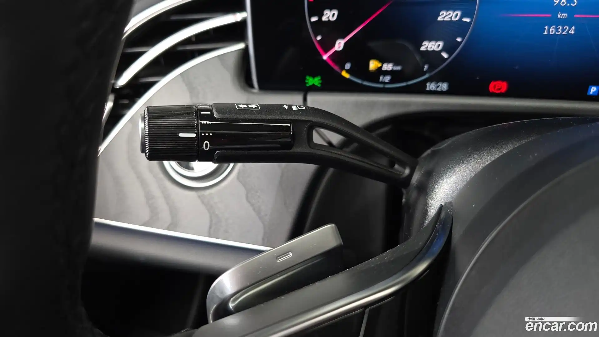 E-Class Mercedes-Benz 2025.5-OPTION-041