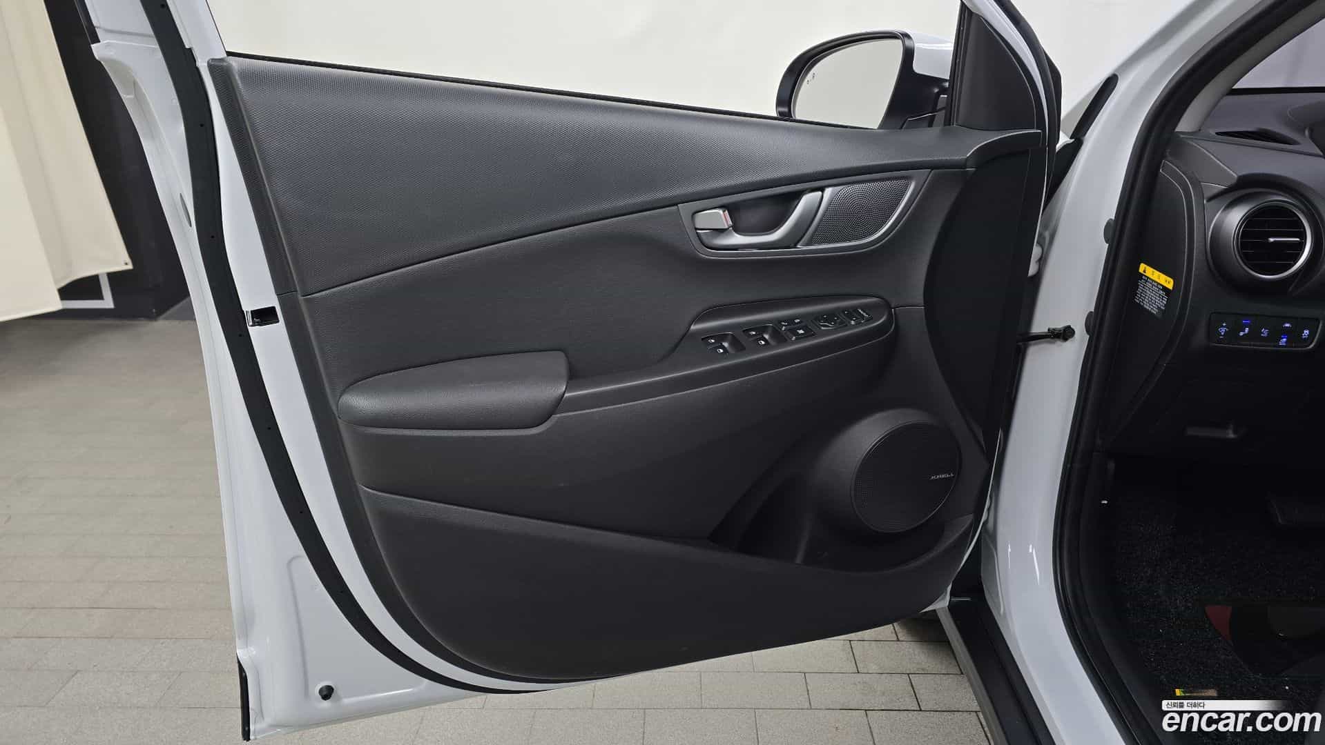 Kona Hyundai 2018.10-INNER-034