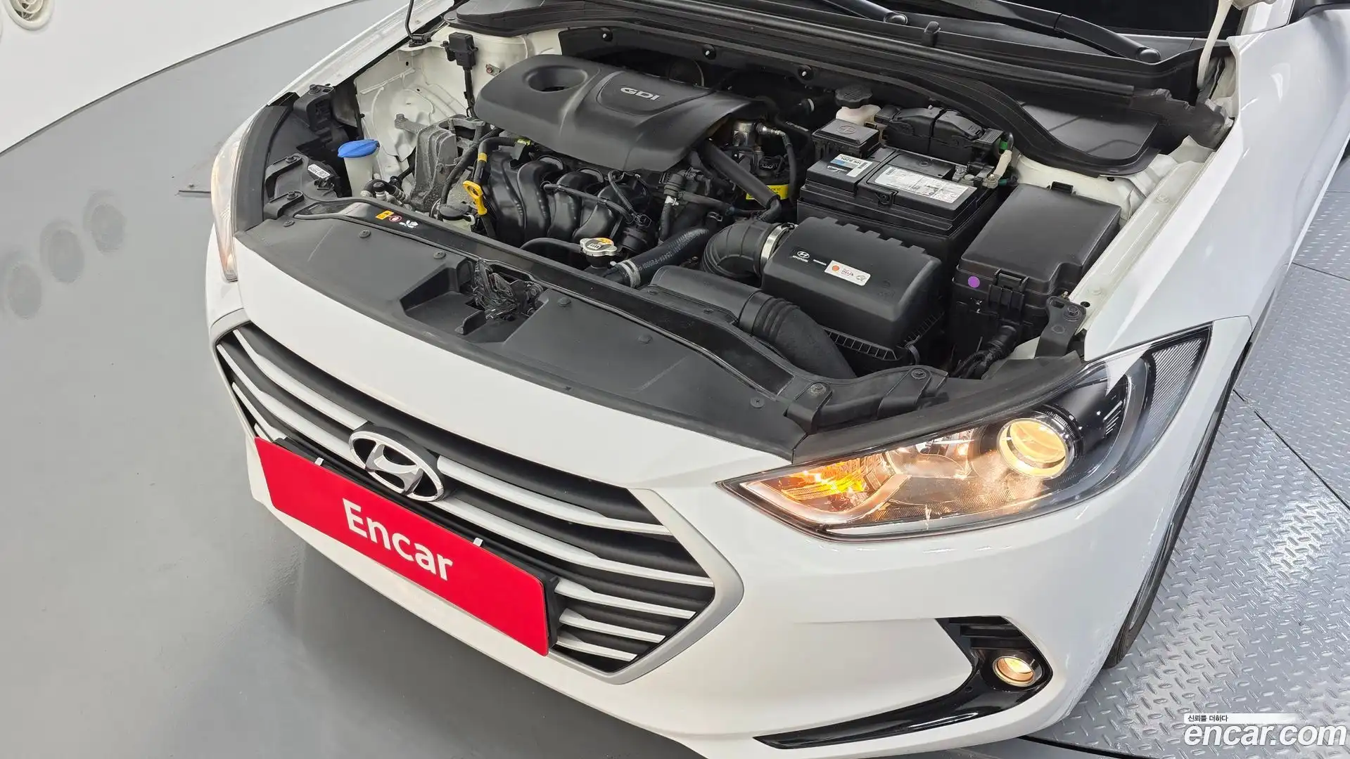 AVANTE Hyundai 2017.2-OUTER-006