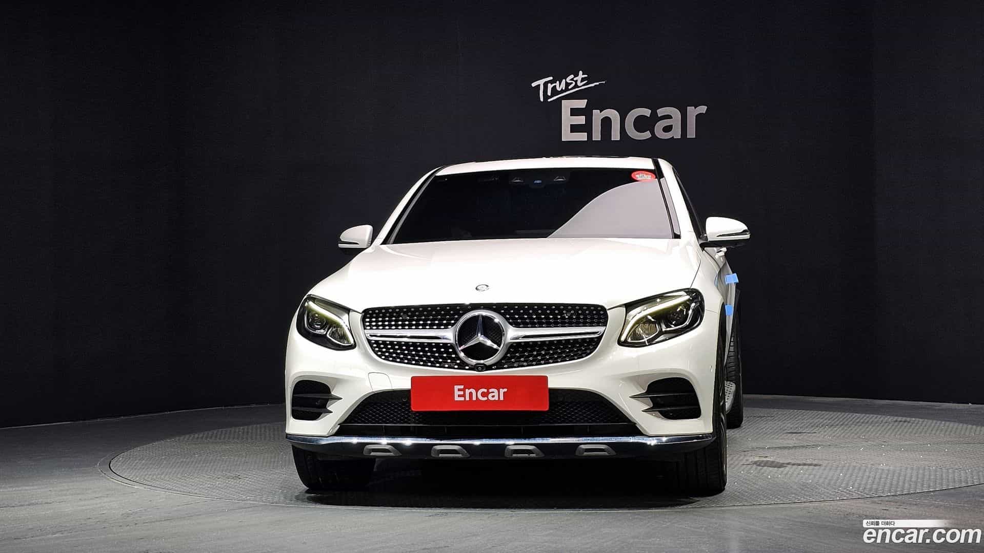 GLC-Class Mercedes-Benz 2017.4-OUTER-003
