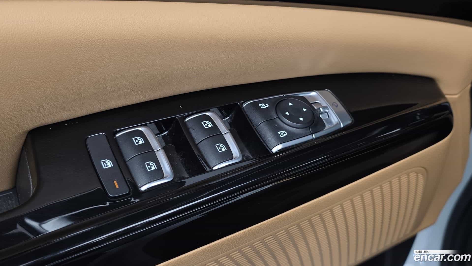 Canival Kia 2021.3-OPTION-024