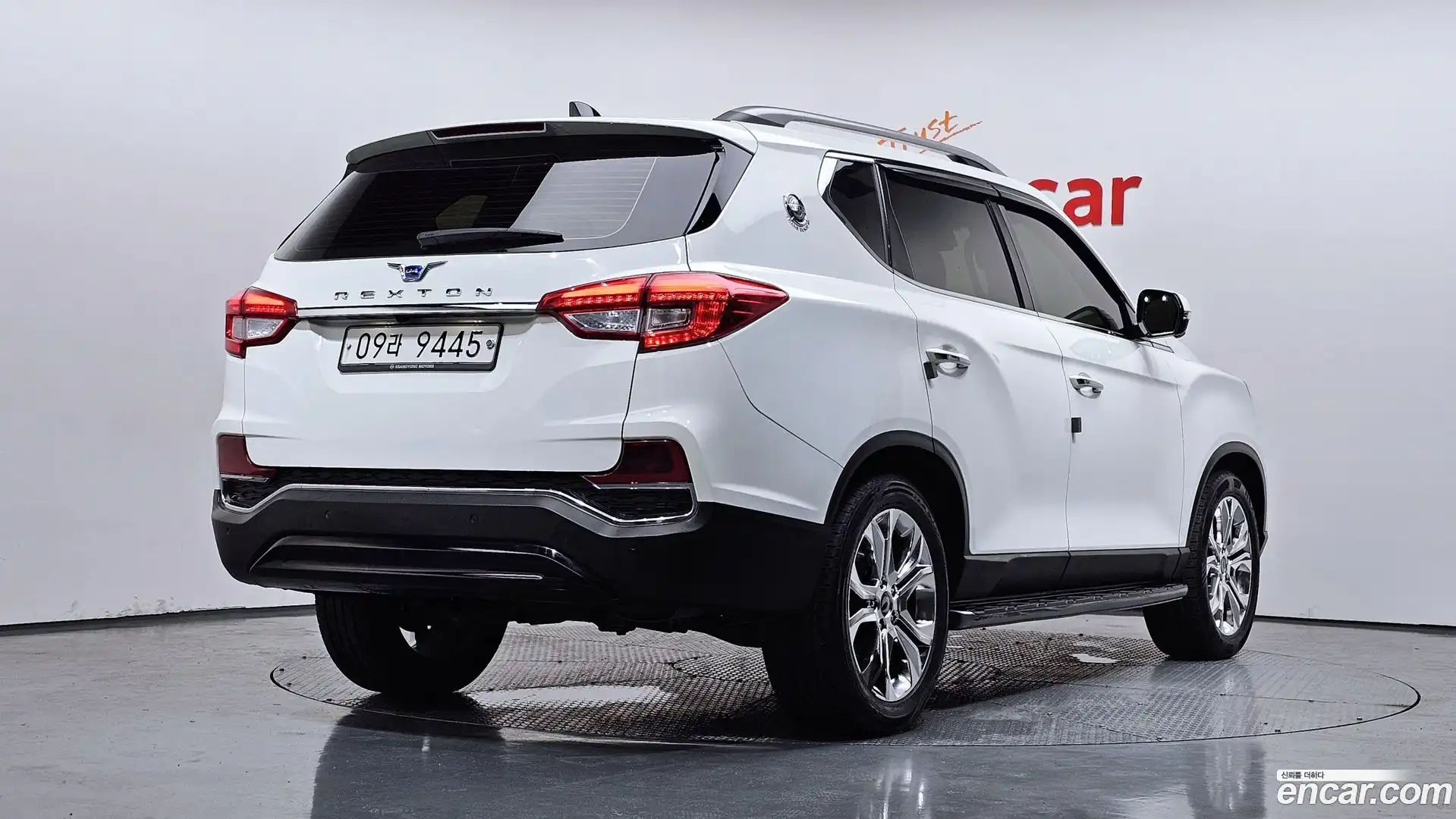 Rexton KG Mobility 2017.10-OUTER-002