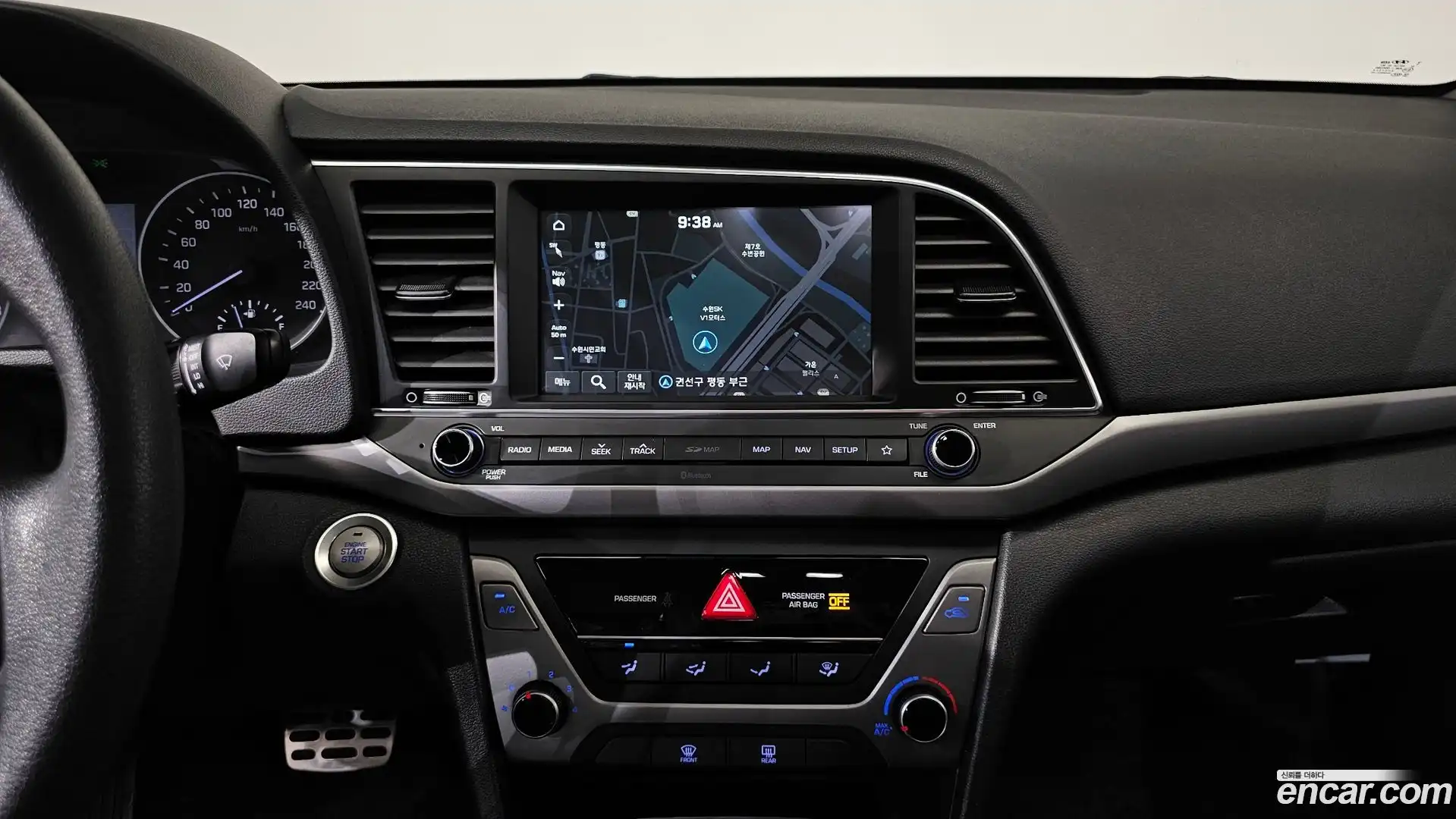AVANTE Hyundai 2018.8-OPTION-016