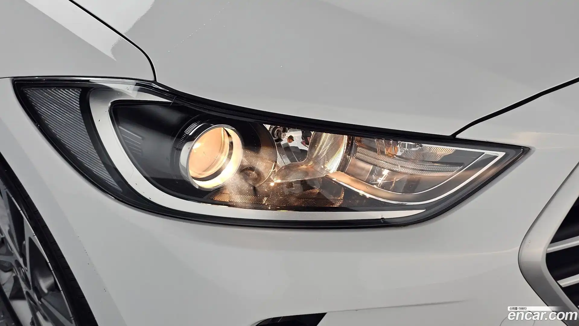 AVANTE Hyundai 2018.8-OUTER-032
