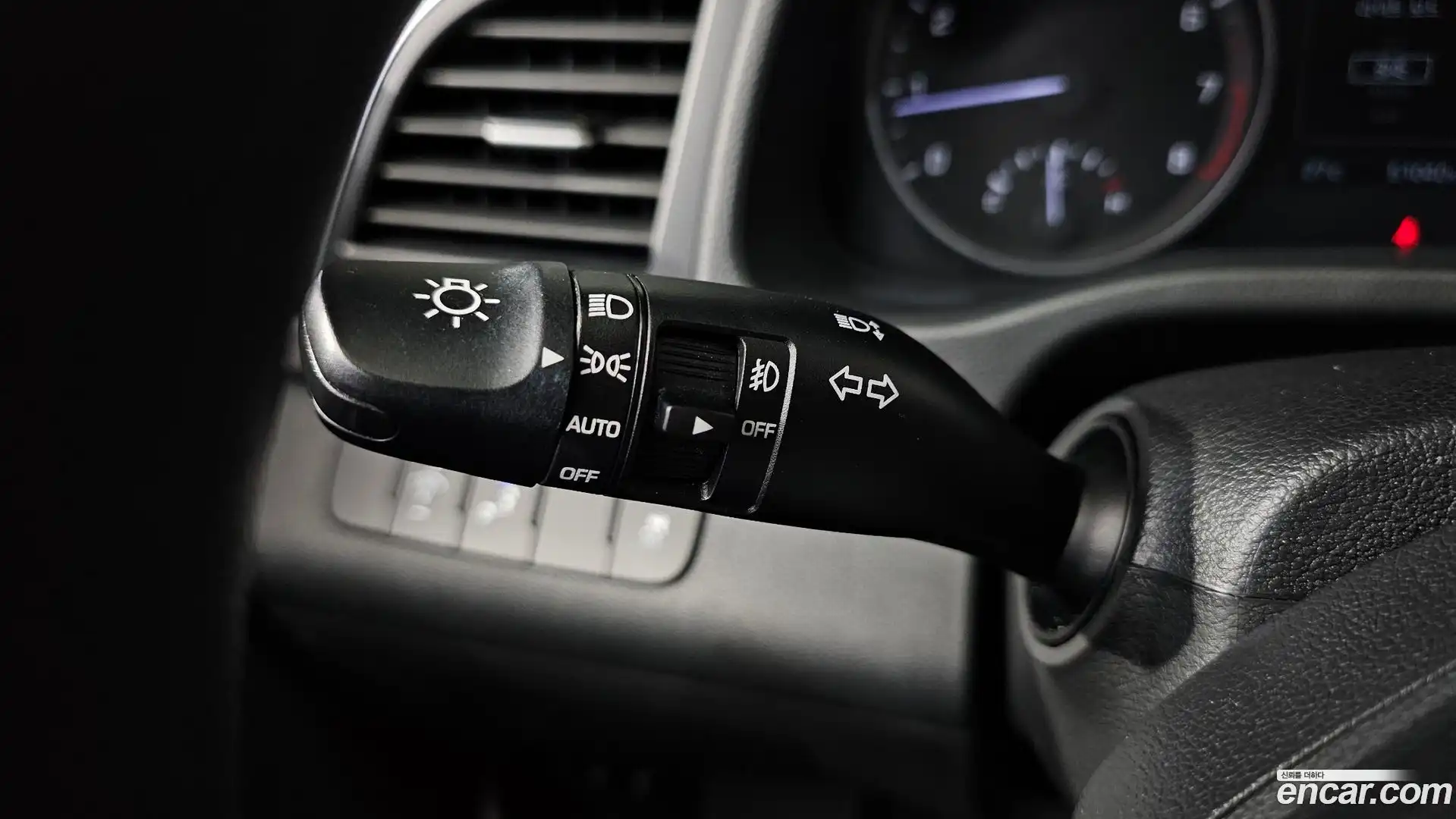 AVANTE Hyundai 2018.8-OPTION-041