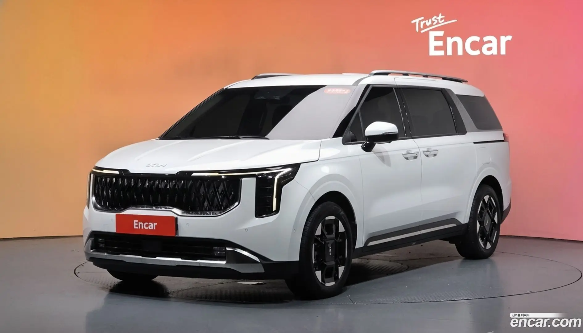 Main__Slider__Photo:Canival Kia 2024.1-0