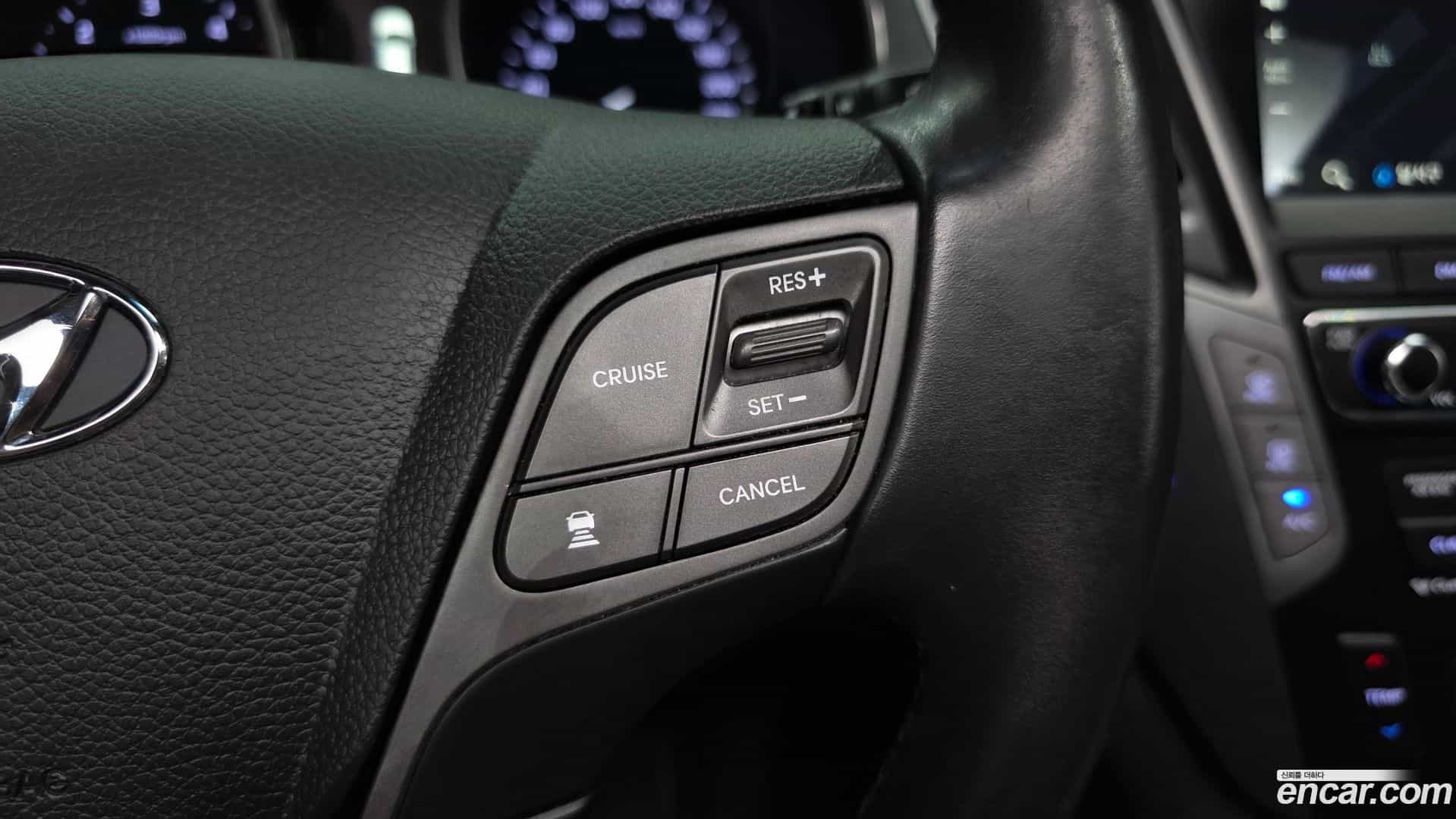Santafe Hyundai 2015.5-OPTION-021