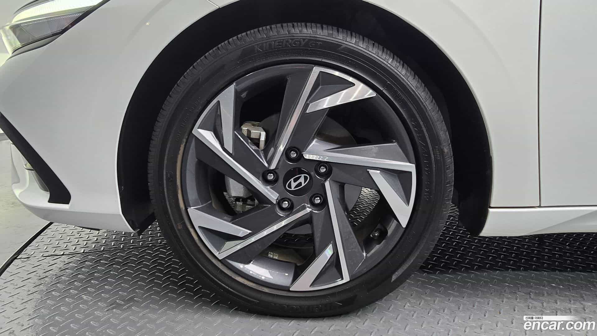 AVANTE Hyundai 2023.4-OUTER-005