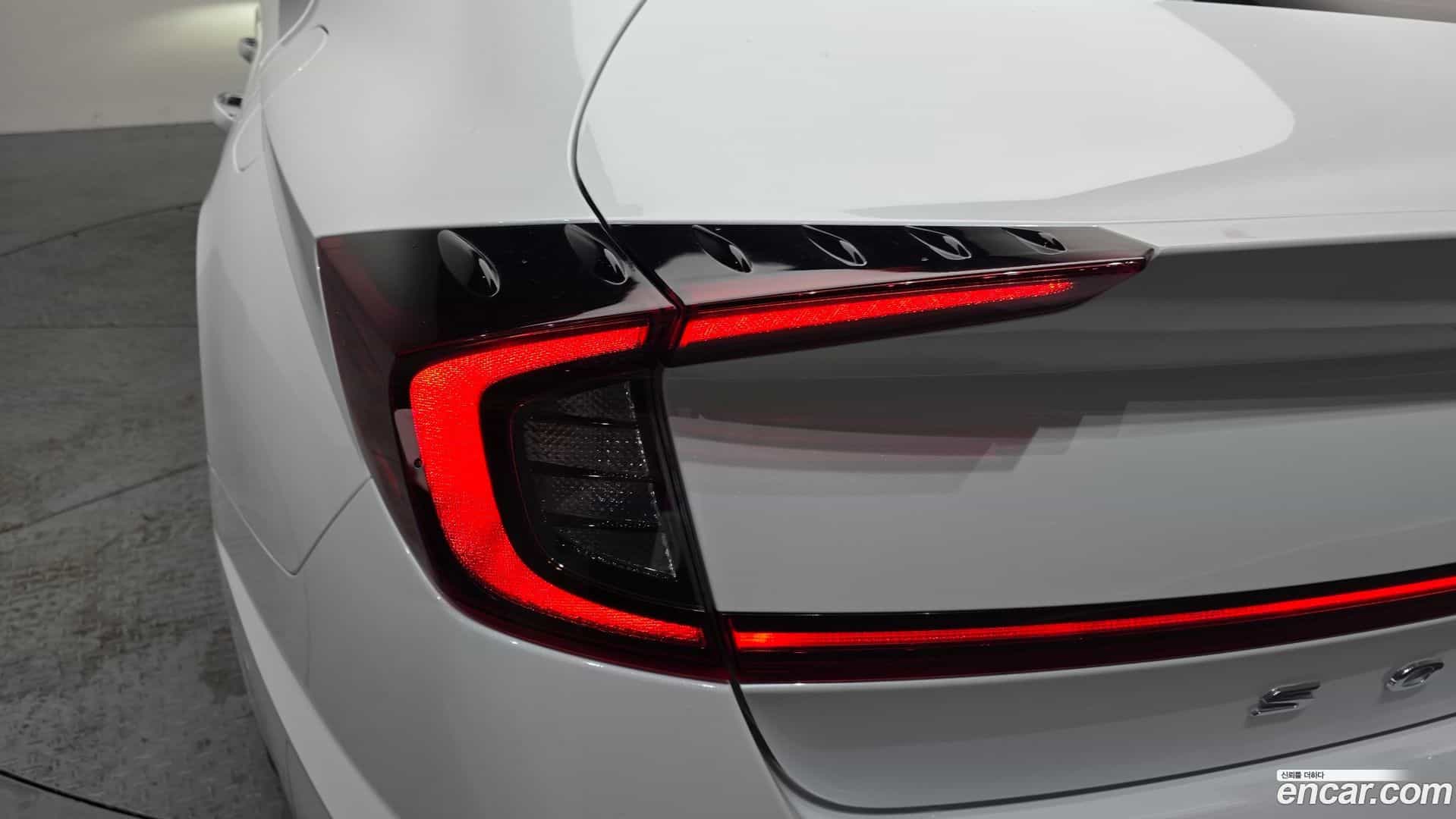 Sonata Hyundai 2021.0-OUTER-033