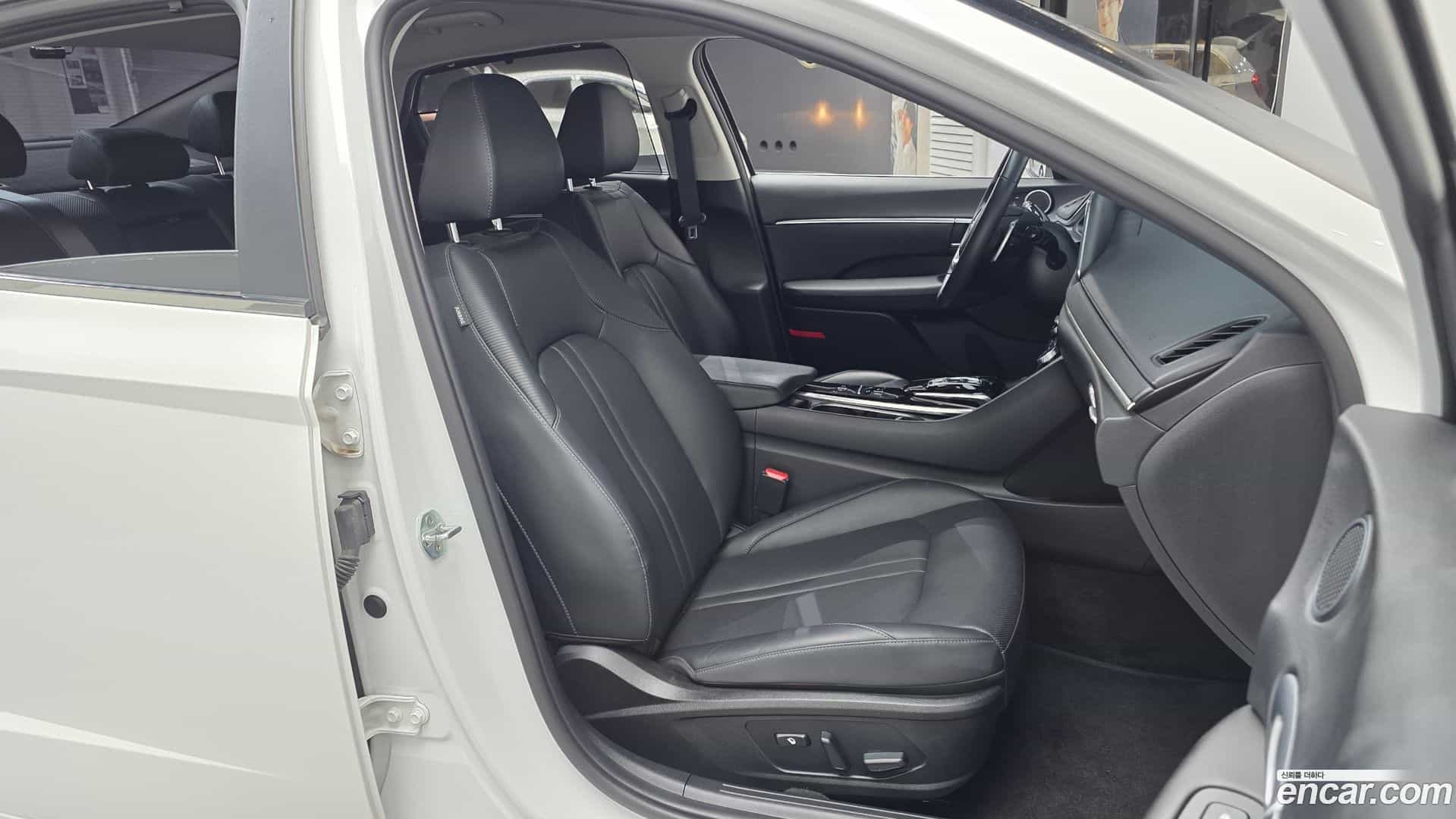 Sonata Hyundai 2021.0-INNER-036
