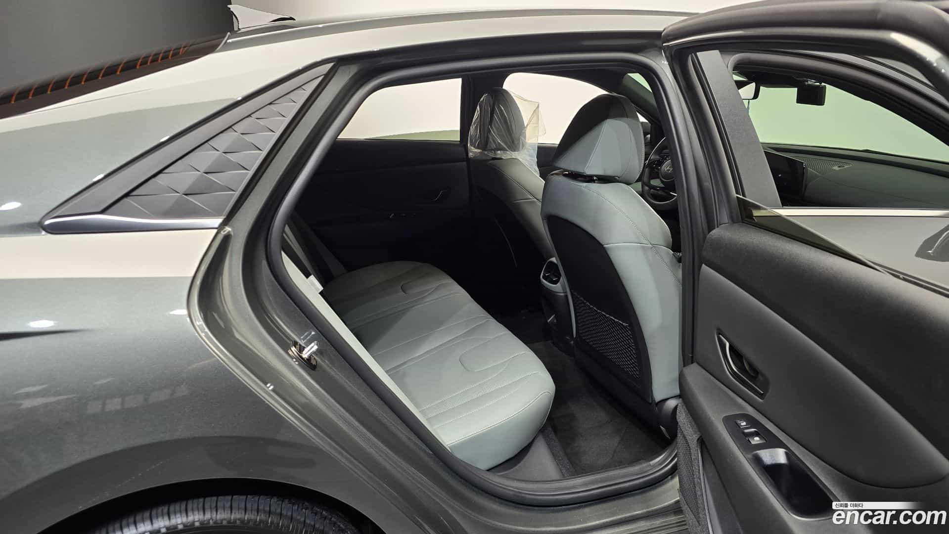 AVANTE Hyundai 2025.11-OPTION-015