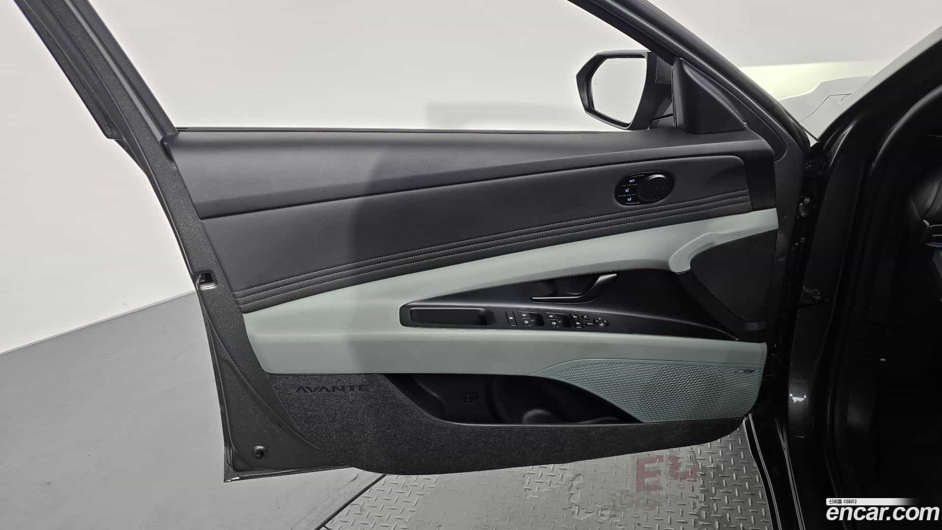 AVANTE Hyundai 2025.11-INNER-034