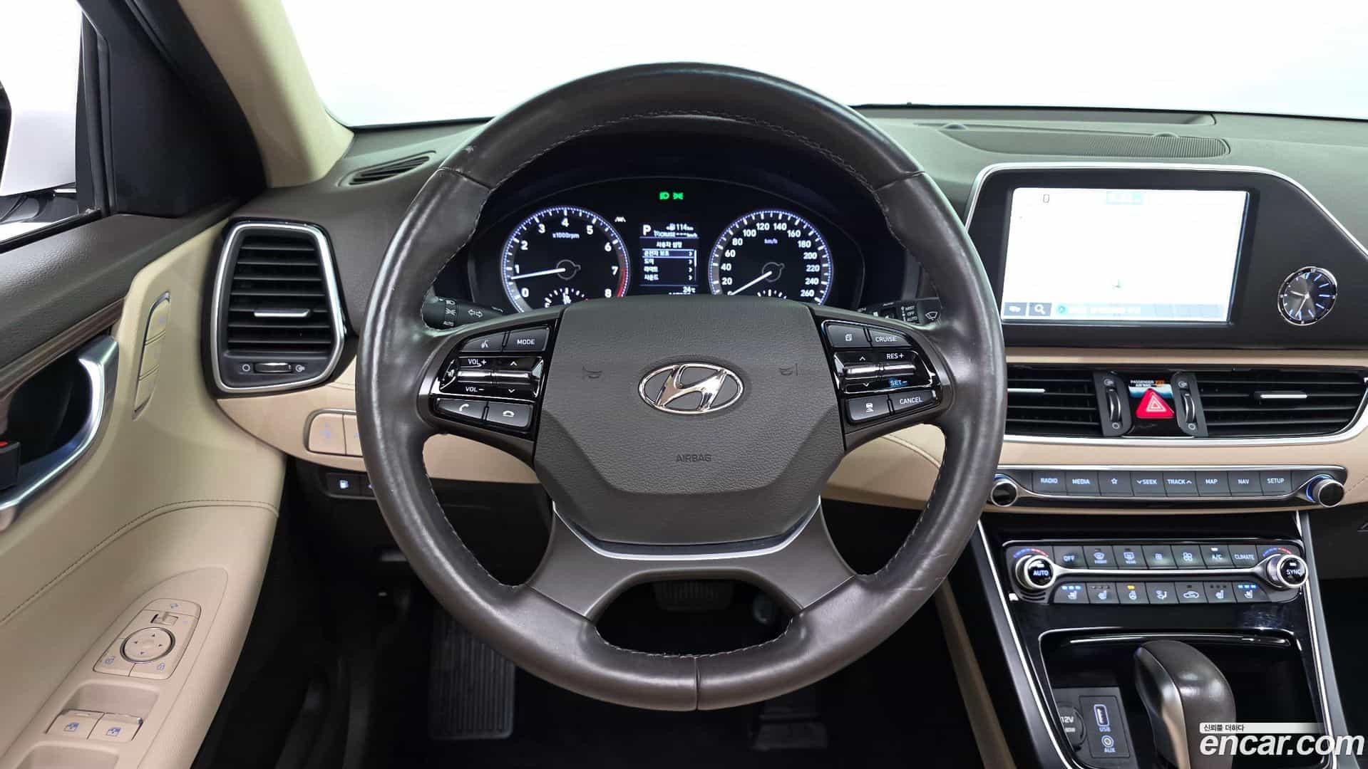 Grandeur Hyundai 2018.7-OPTION-016