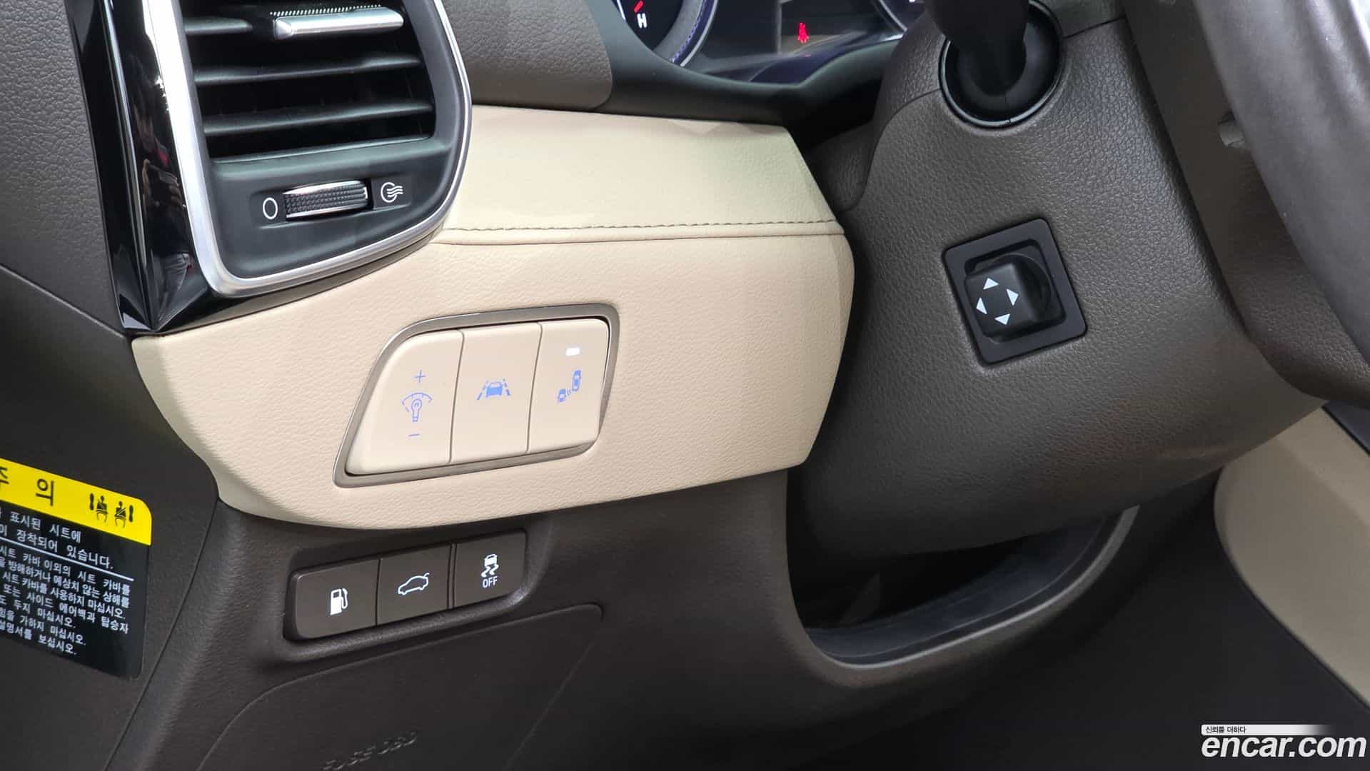 Grandeur Hyundai 2018.7-OPTION-019